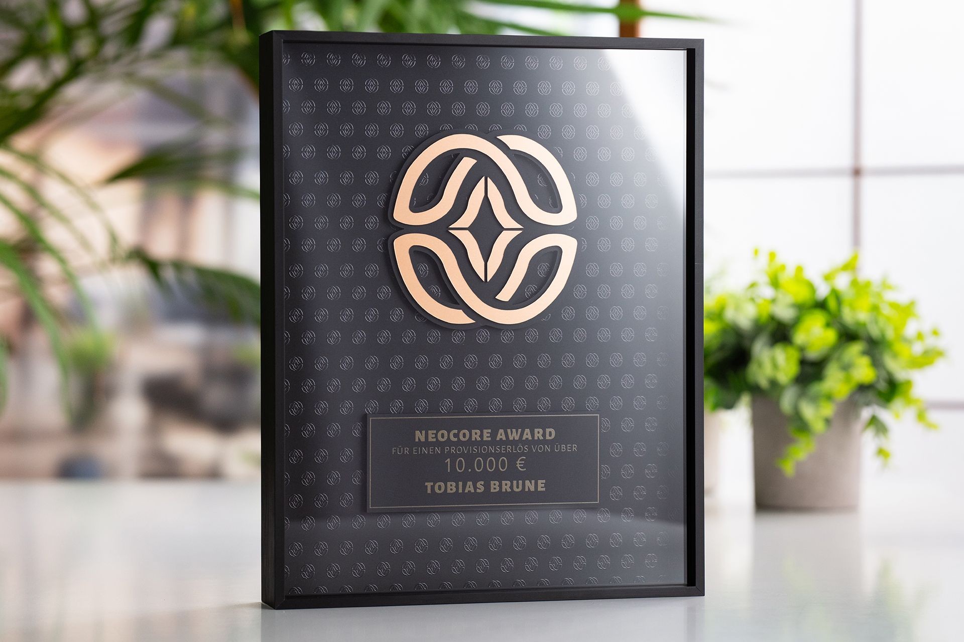 Glasso custom award