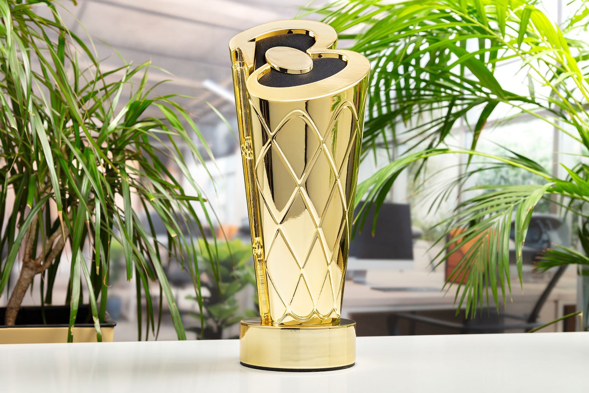 Glasso custom award