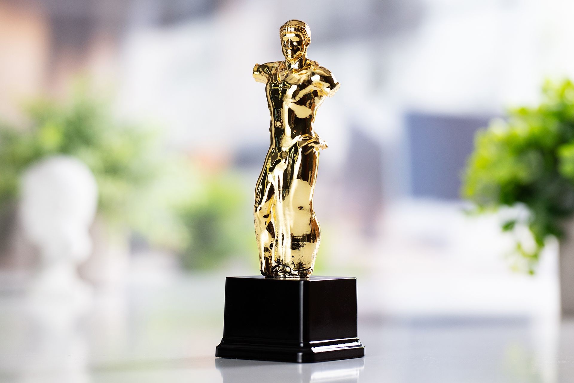 Glasso custom award