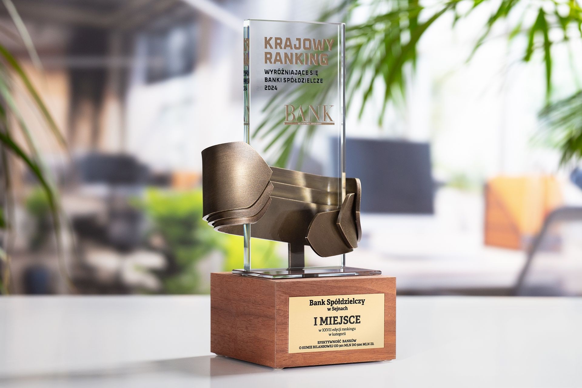 Glasso custom award