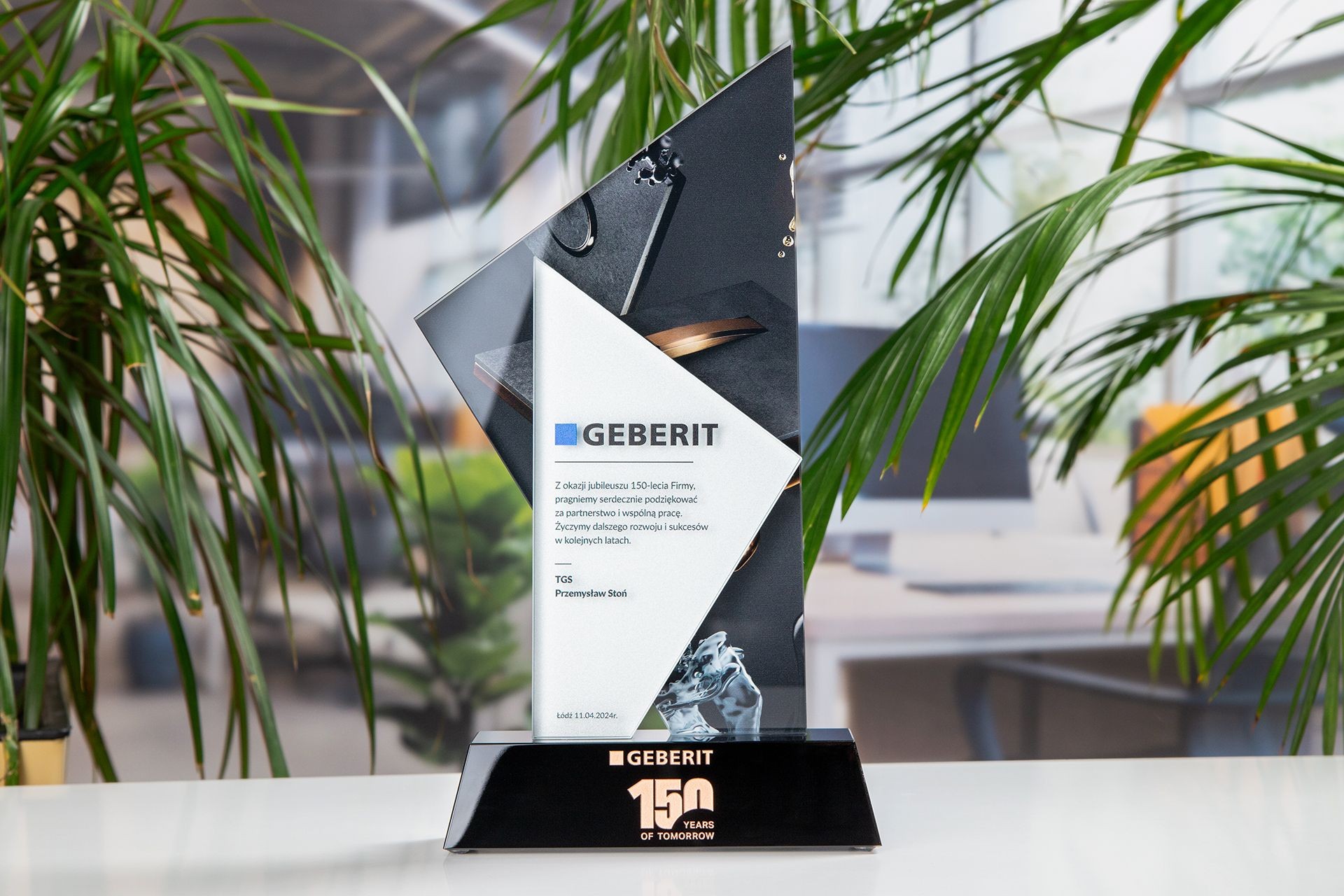 Glasso custom award