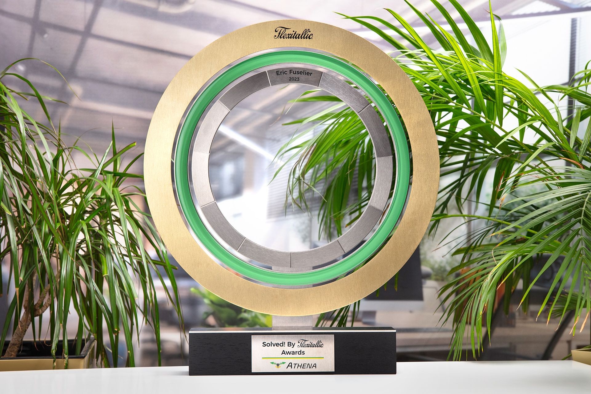 Glasso custom award