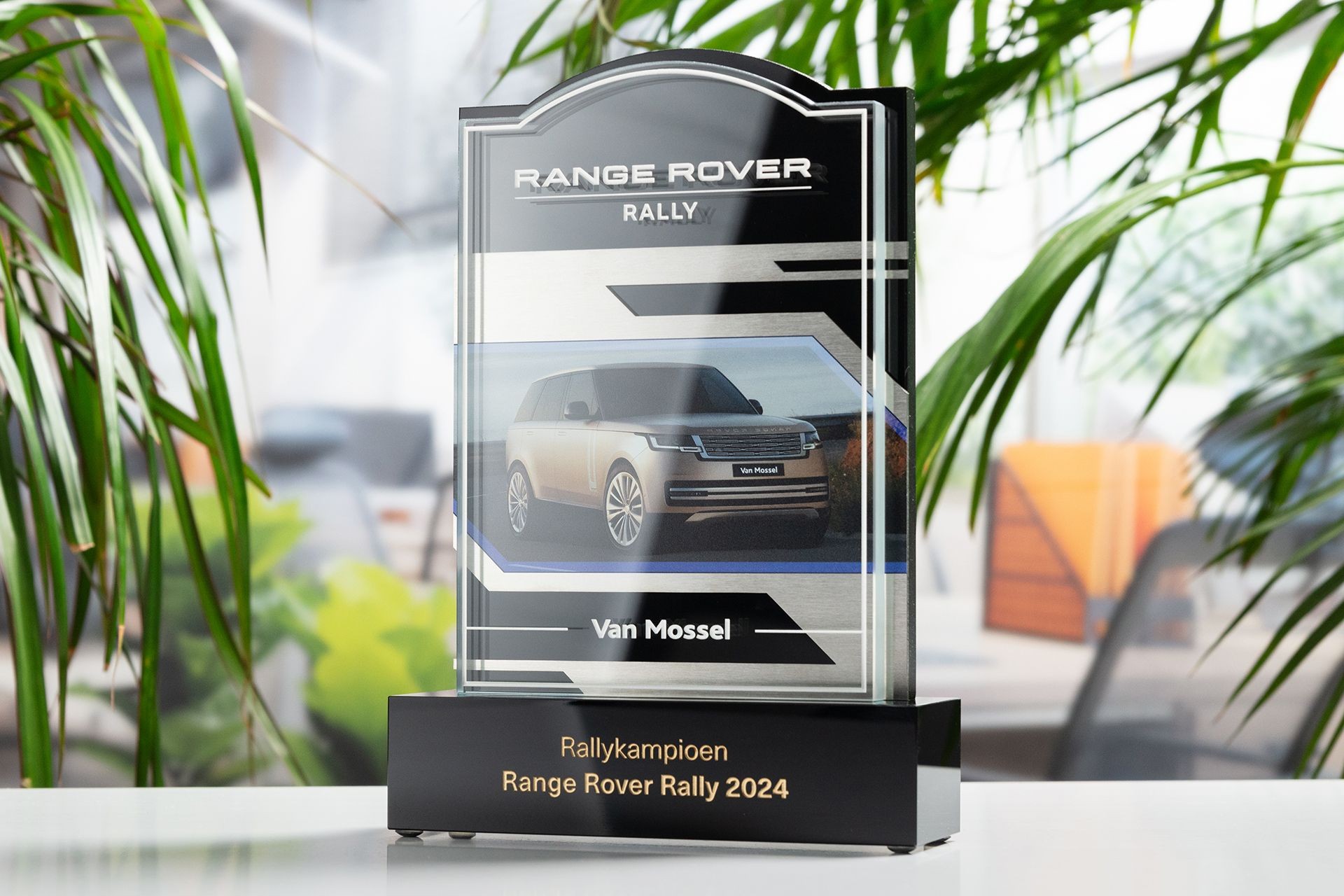 Glasso custom award
