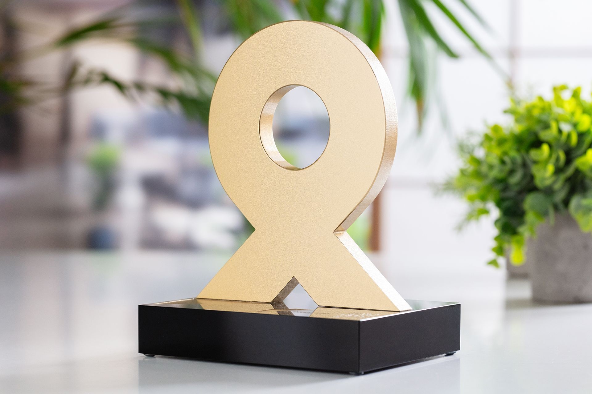 Glasso custom award