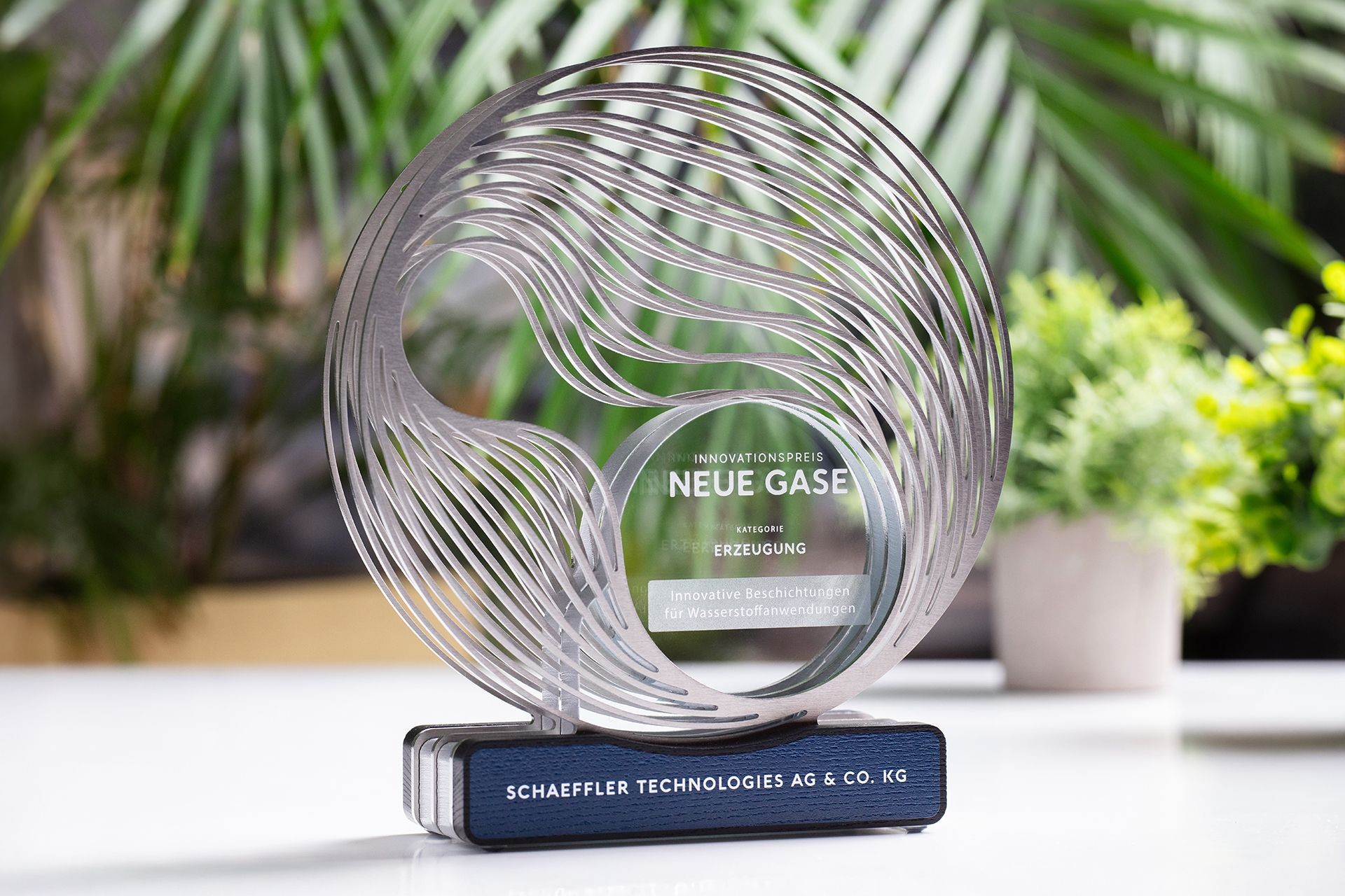 Glasso custom award