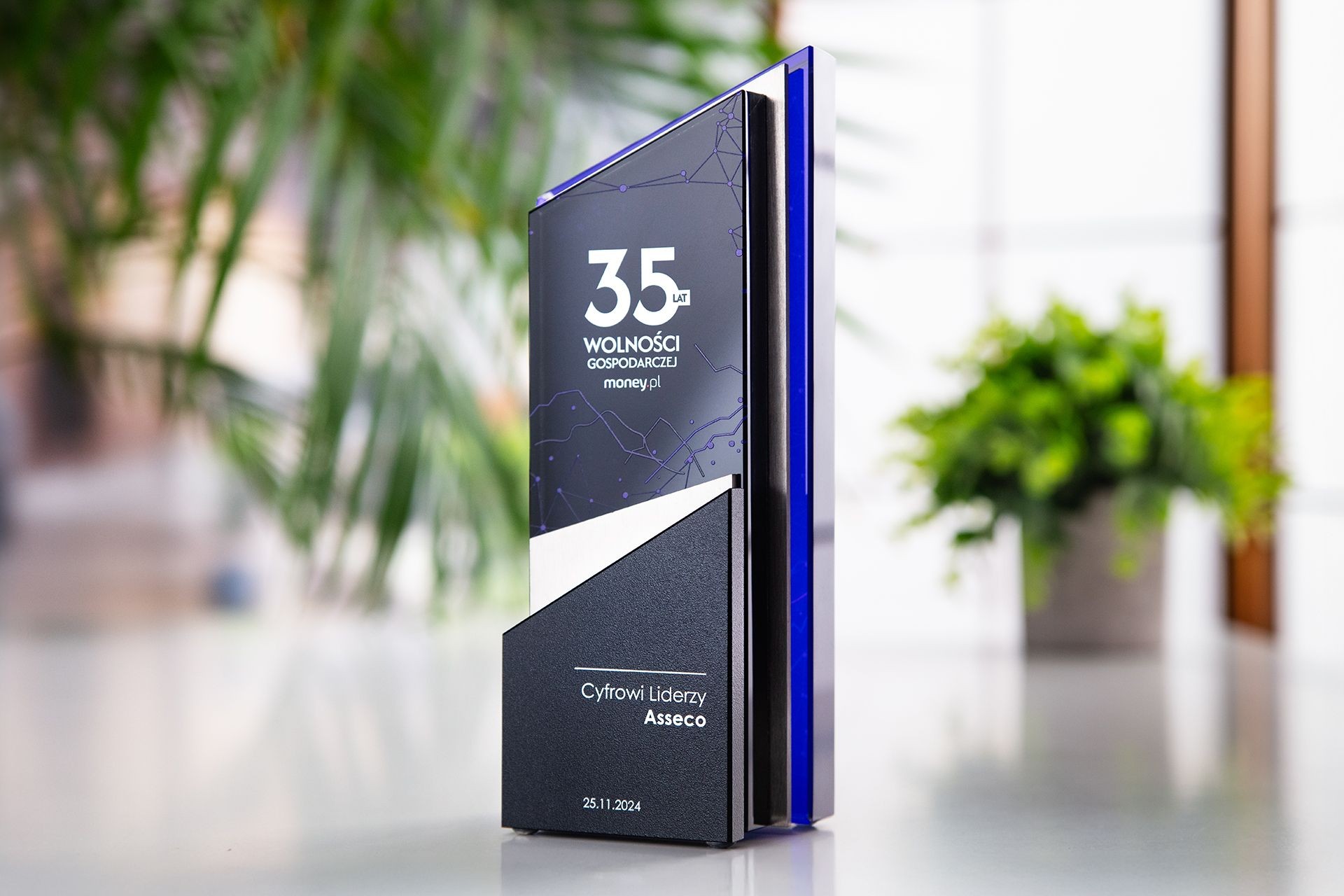 Glasso custom award