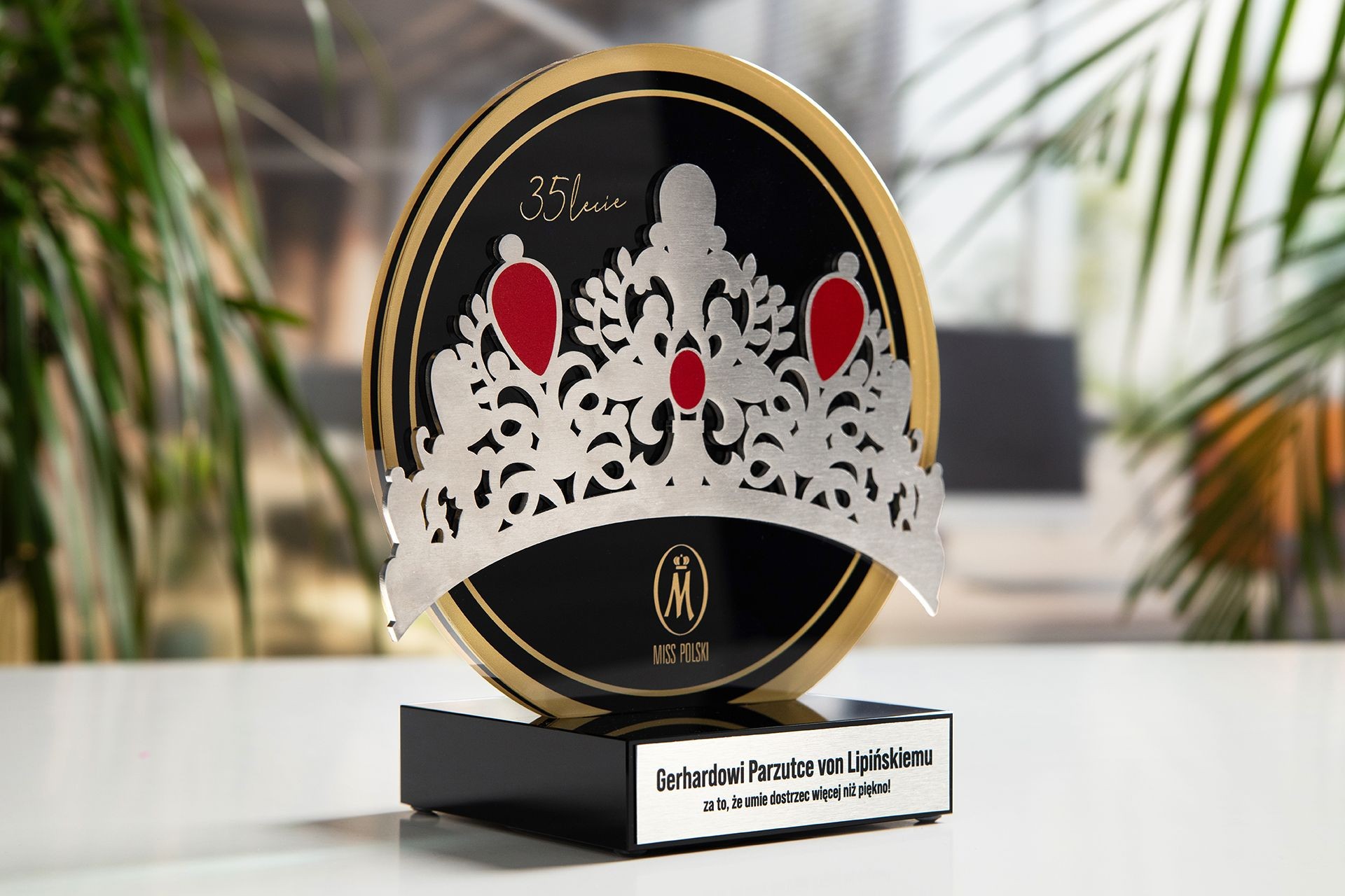 Glasso custom award