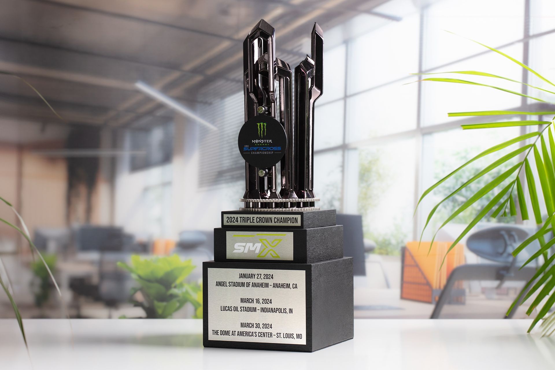 Glasso custom award
