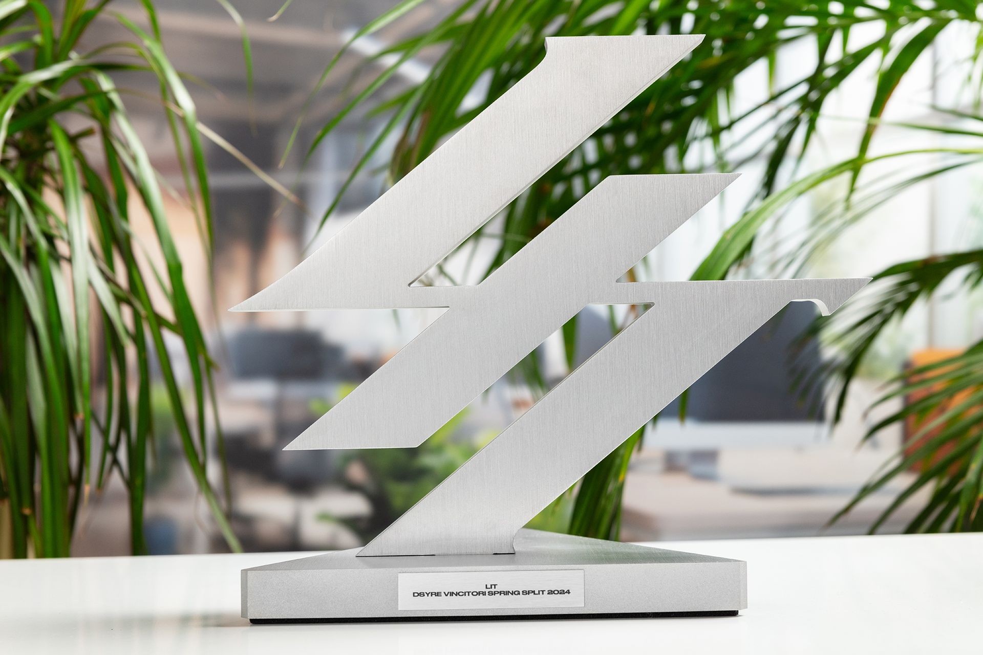 Glasso custom award