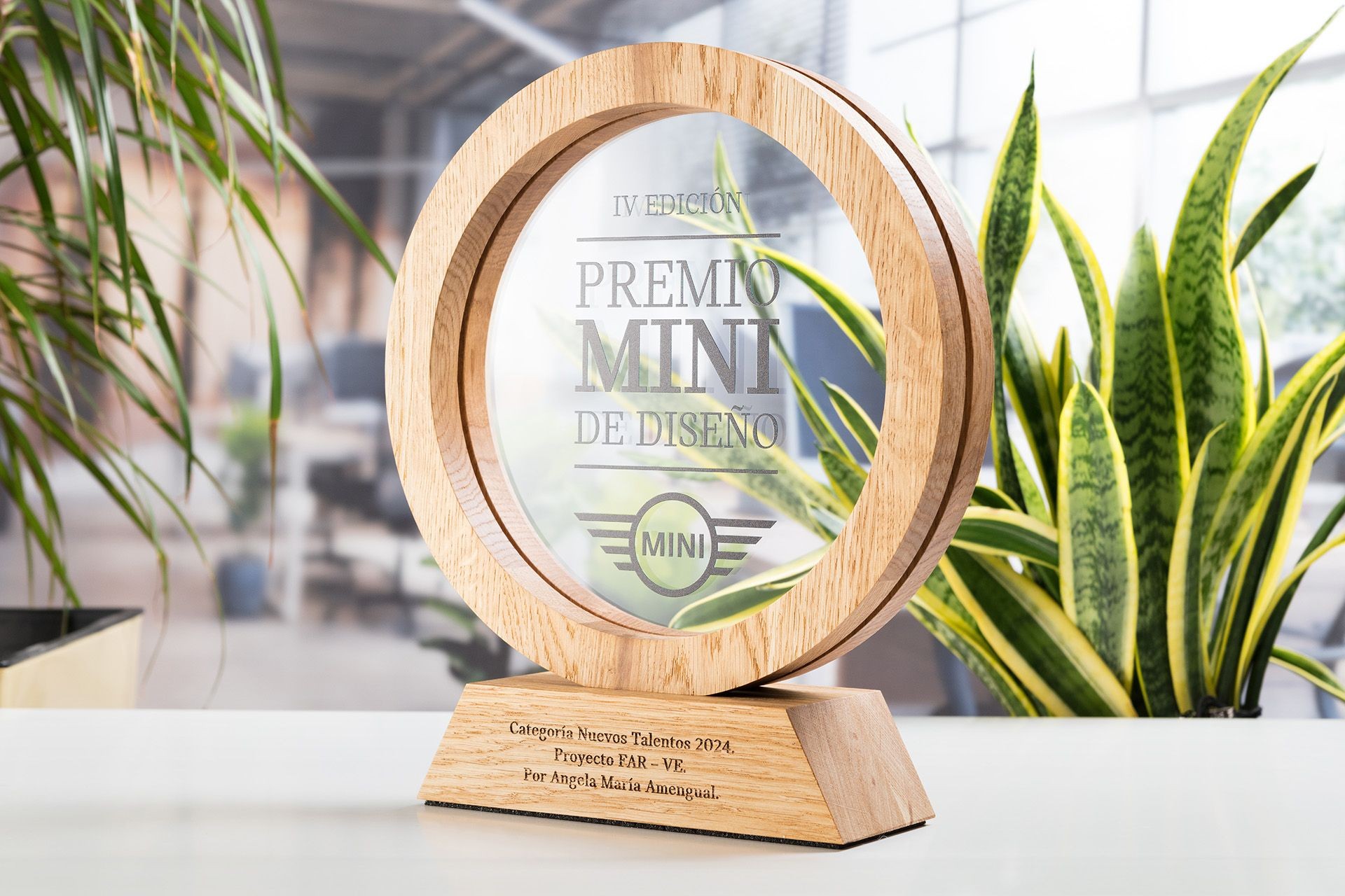Glasso custom award