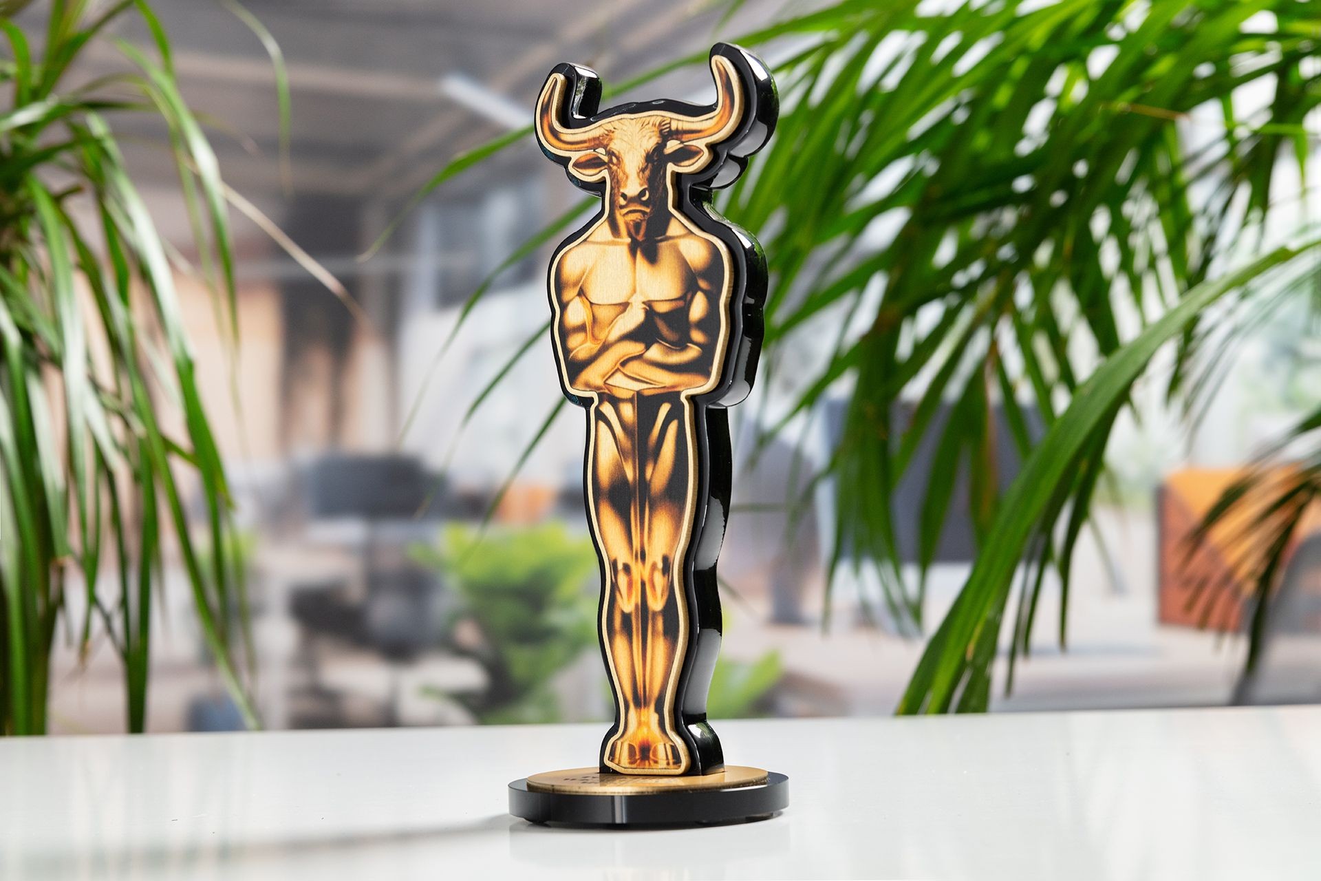 Glasso custom award