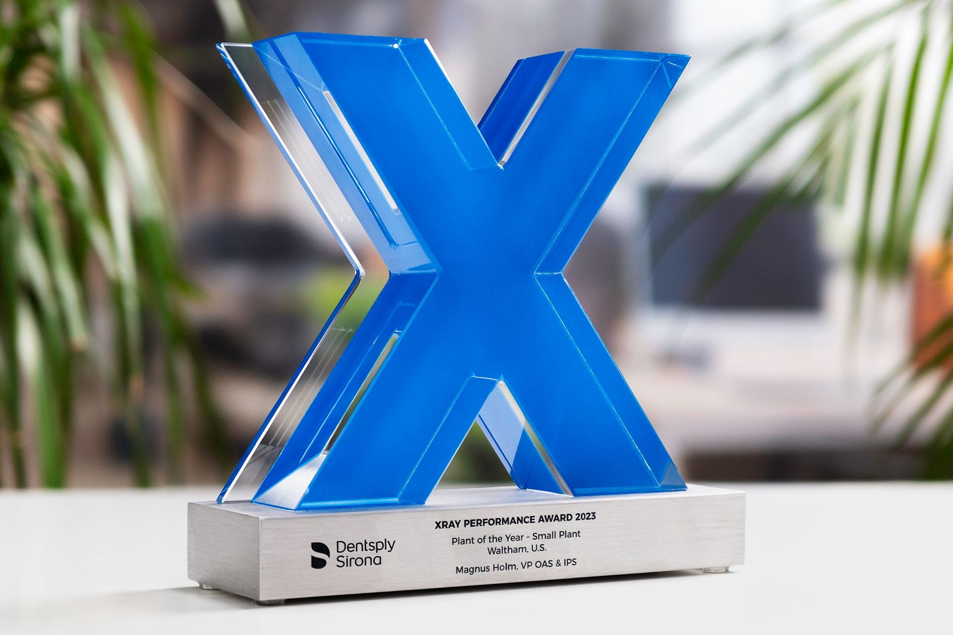 Glasso custom award