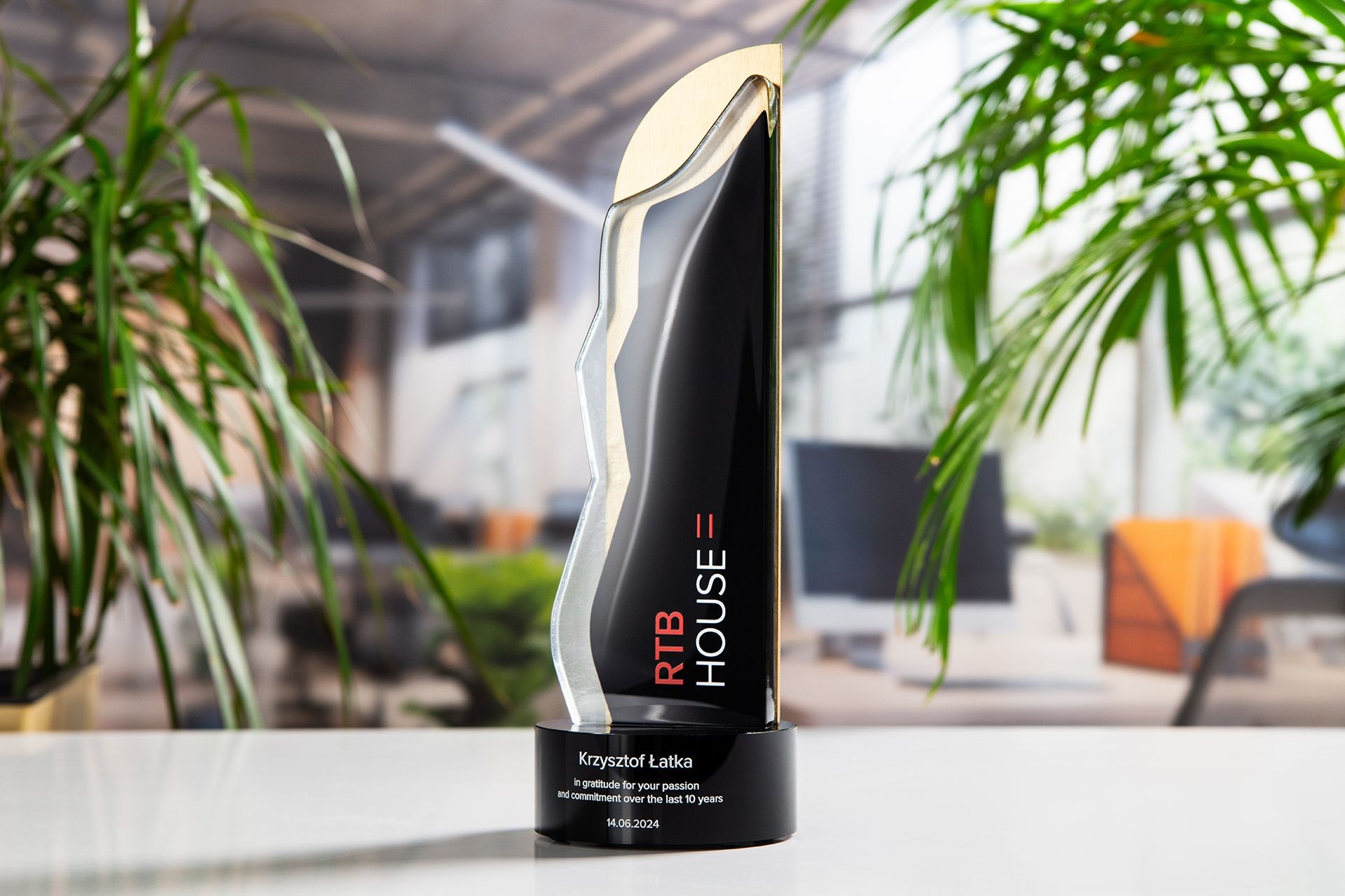 Glasso custom award