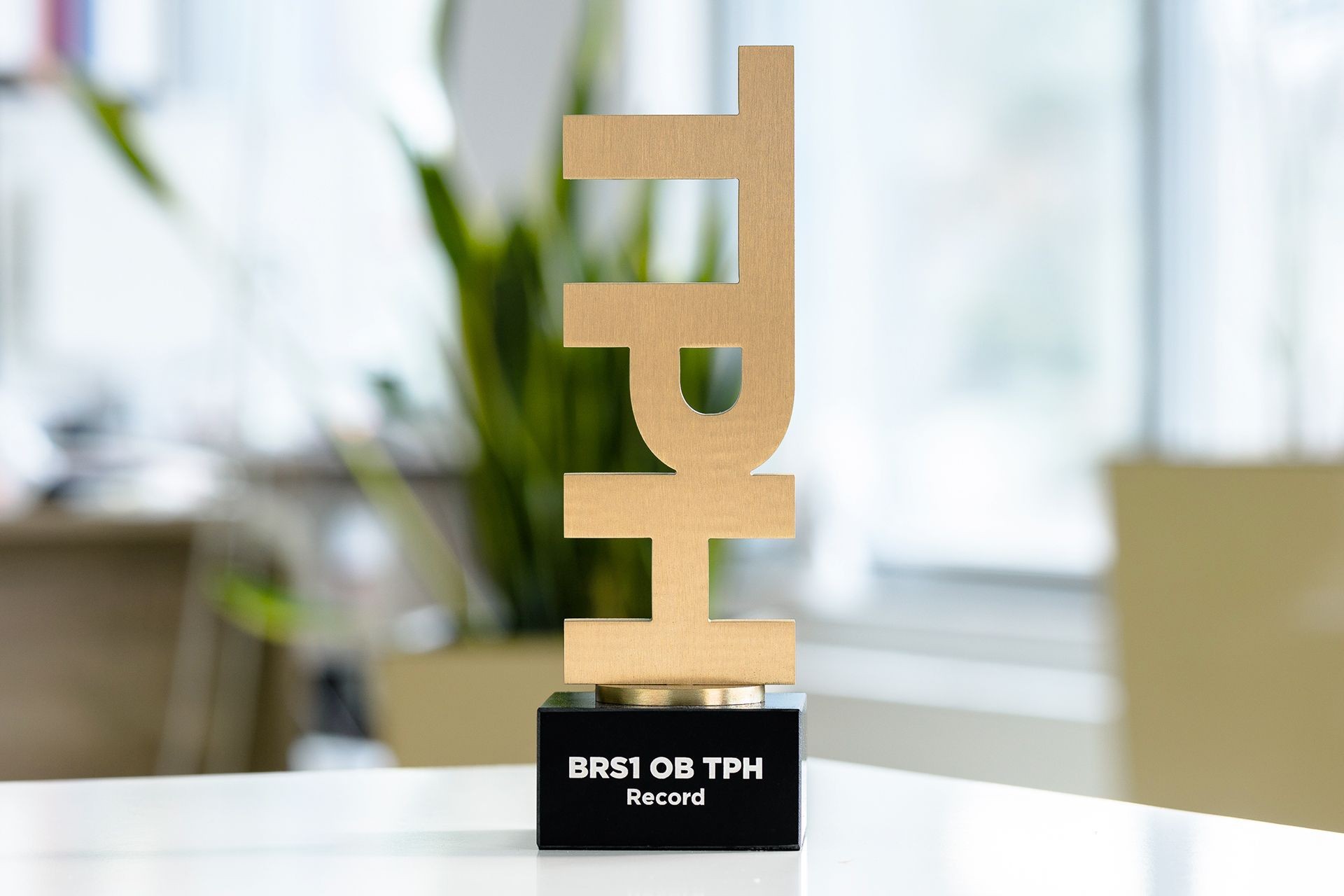 Glasso custom award
