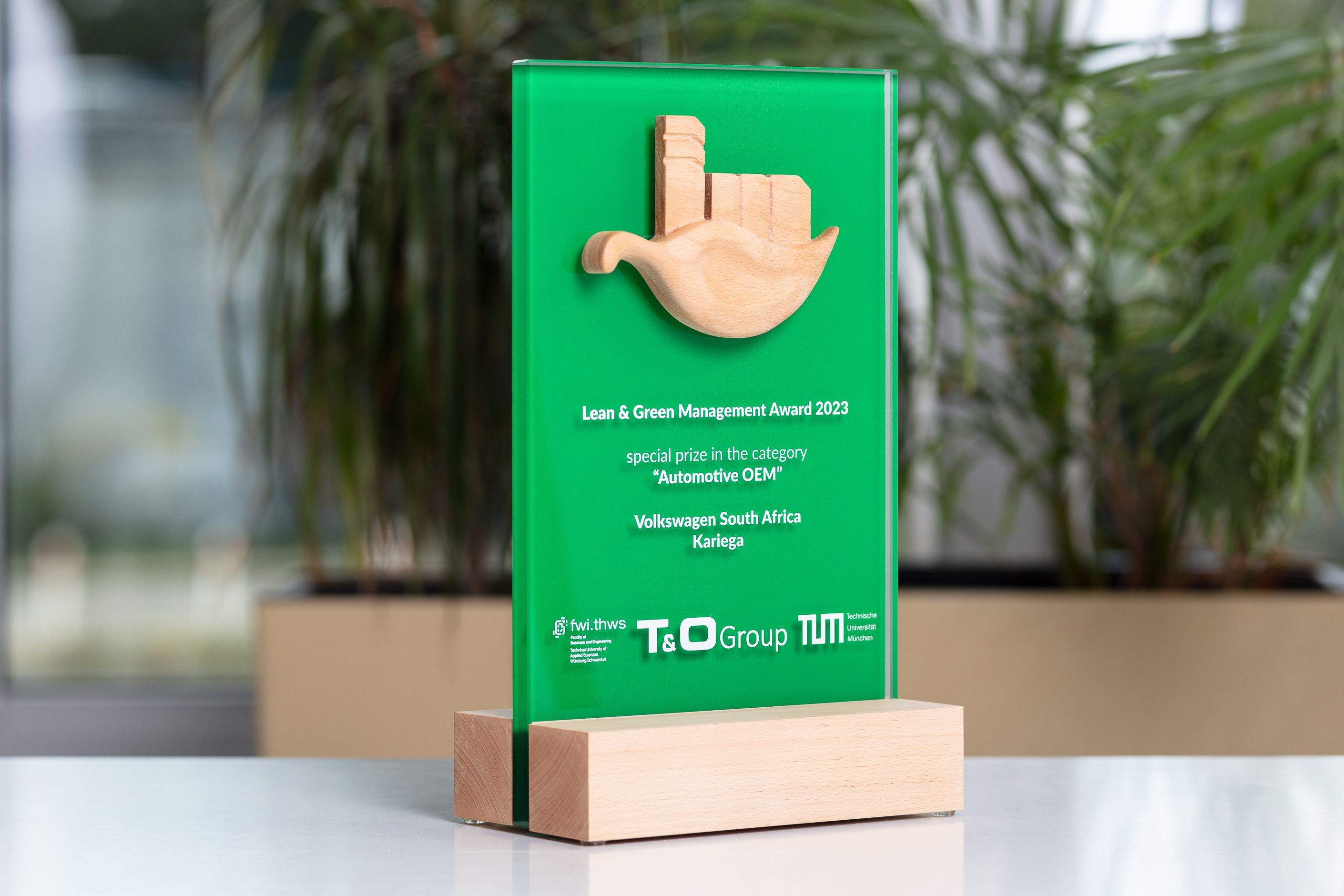 Glasso custom award