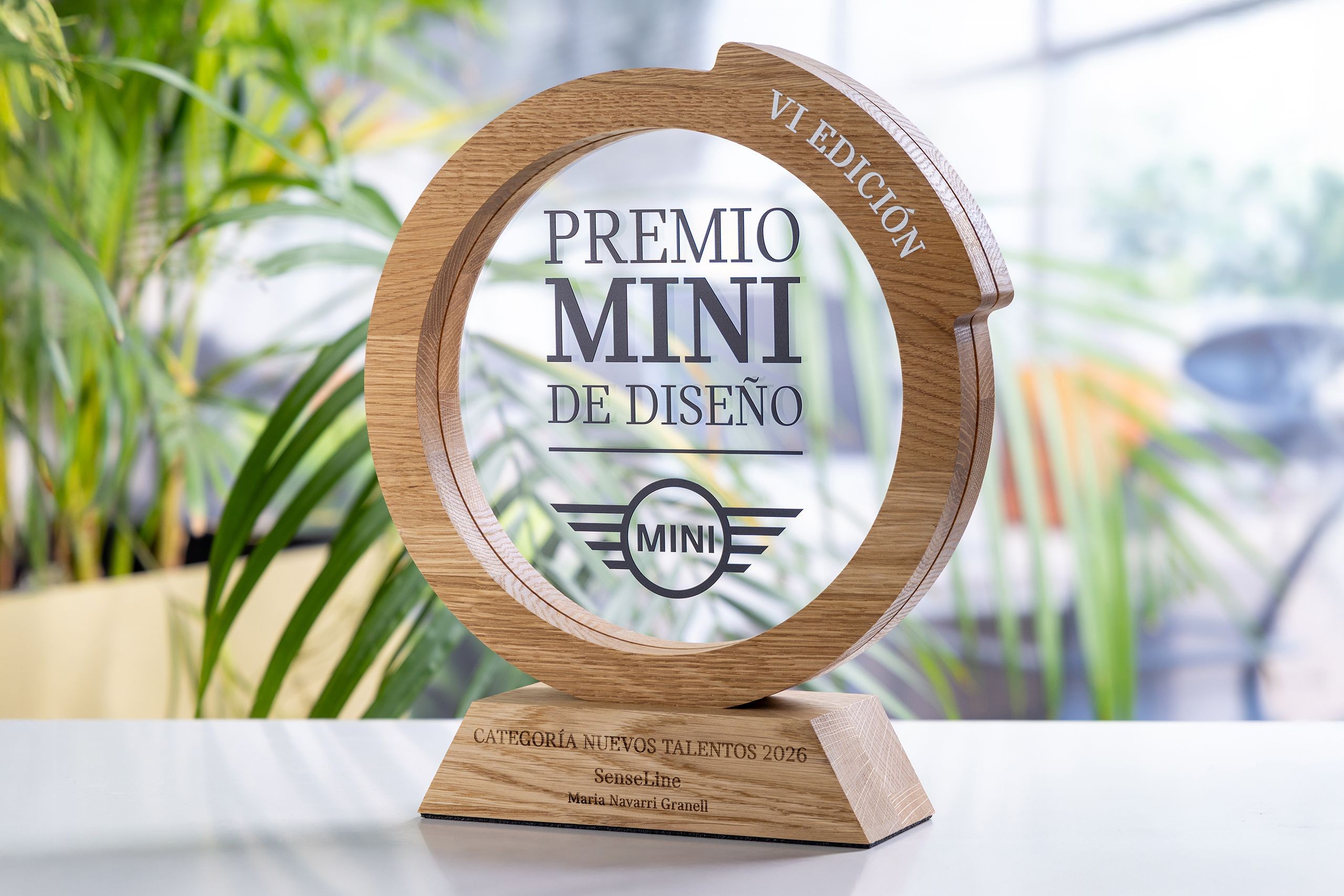 Glasso custom award