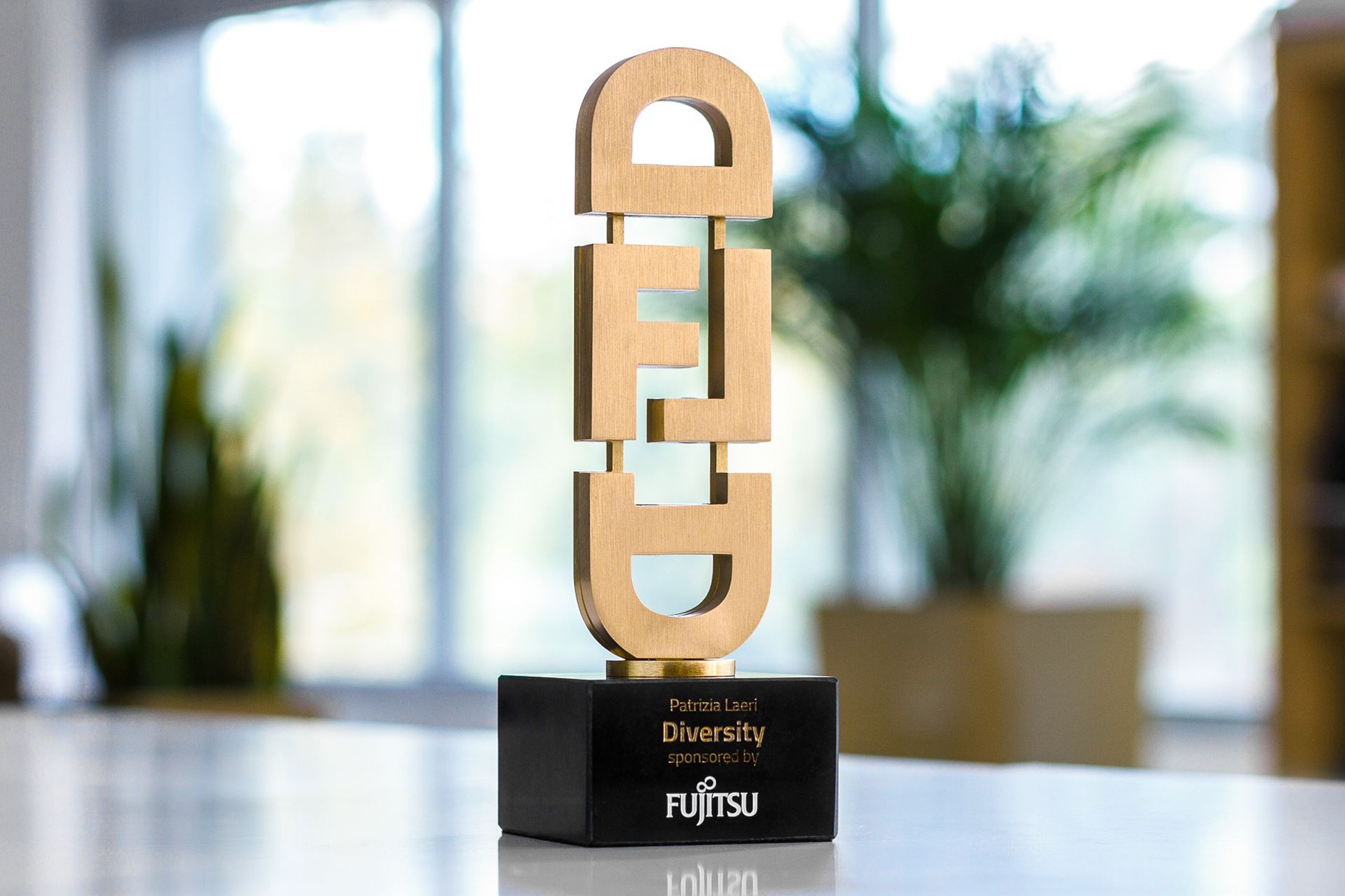 Glasso custom award
