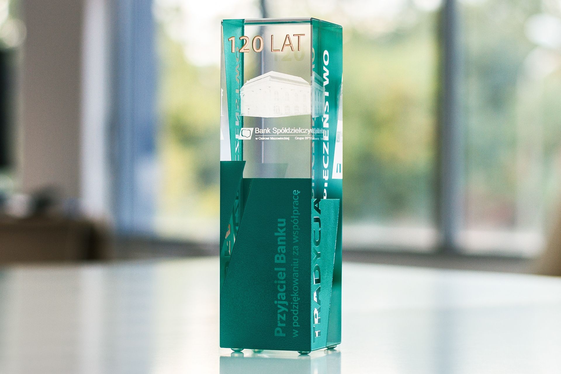 Glasso custom award
