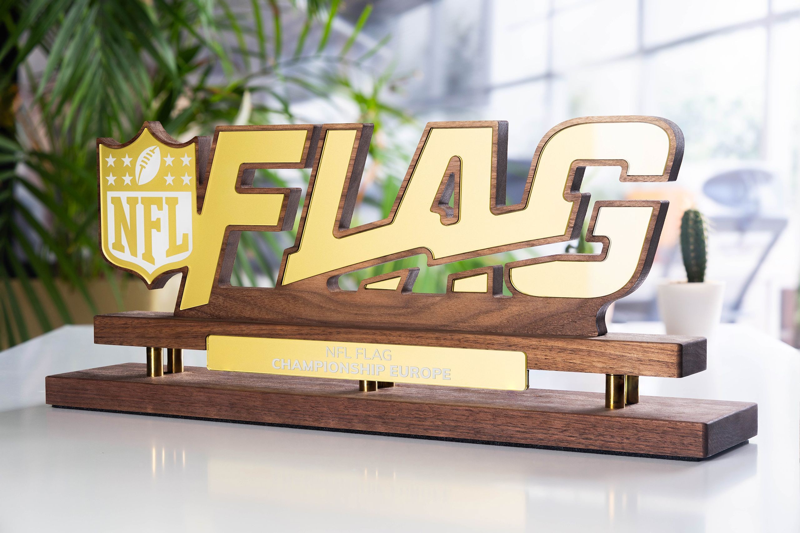 Glasso custom award