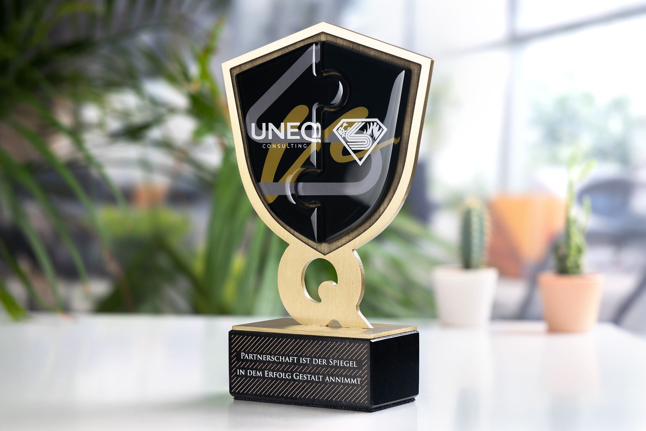 Glasso custom award