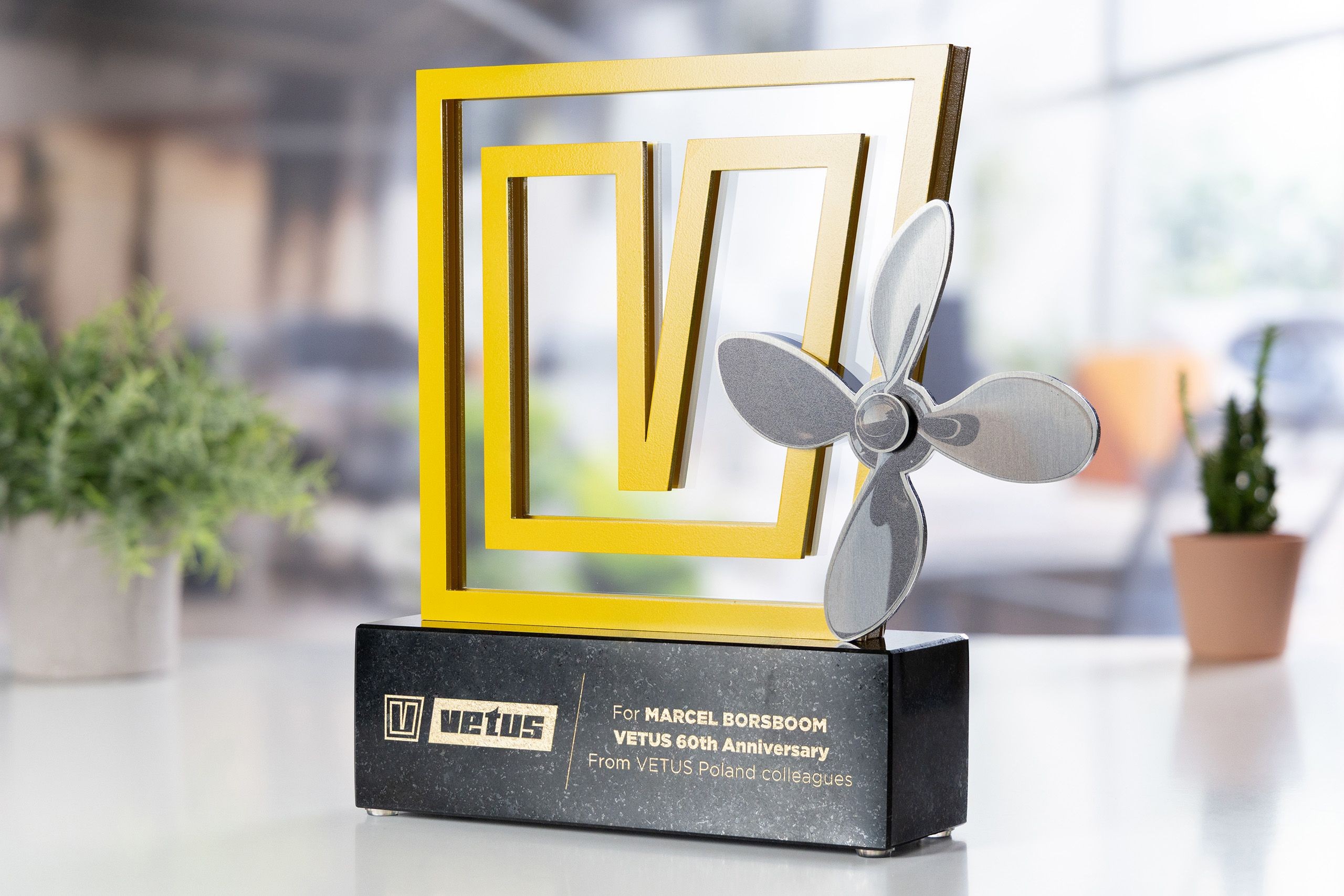 Glasso custom award