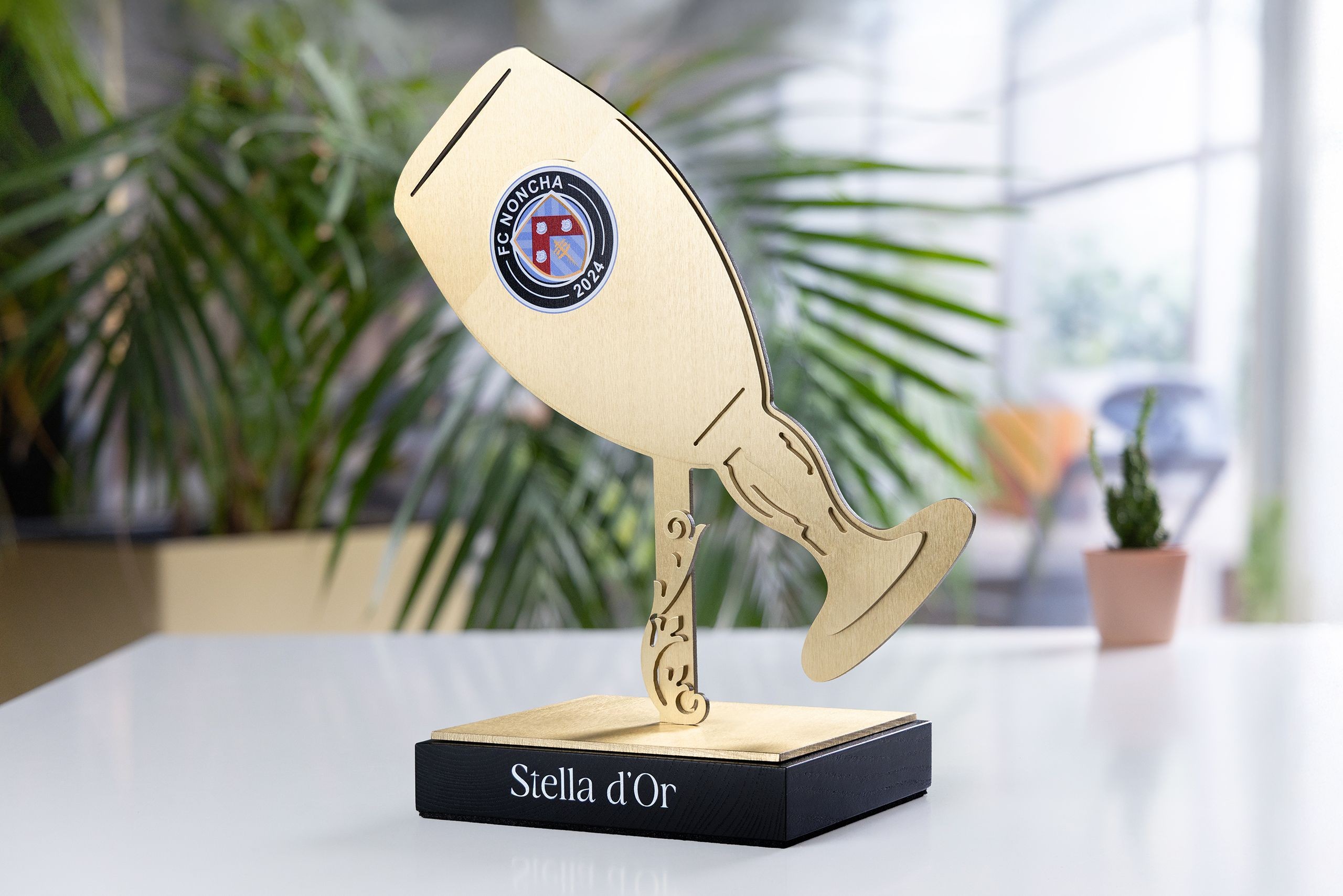 Glasso custom award
