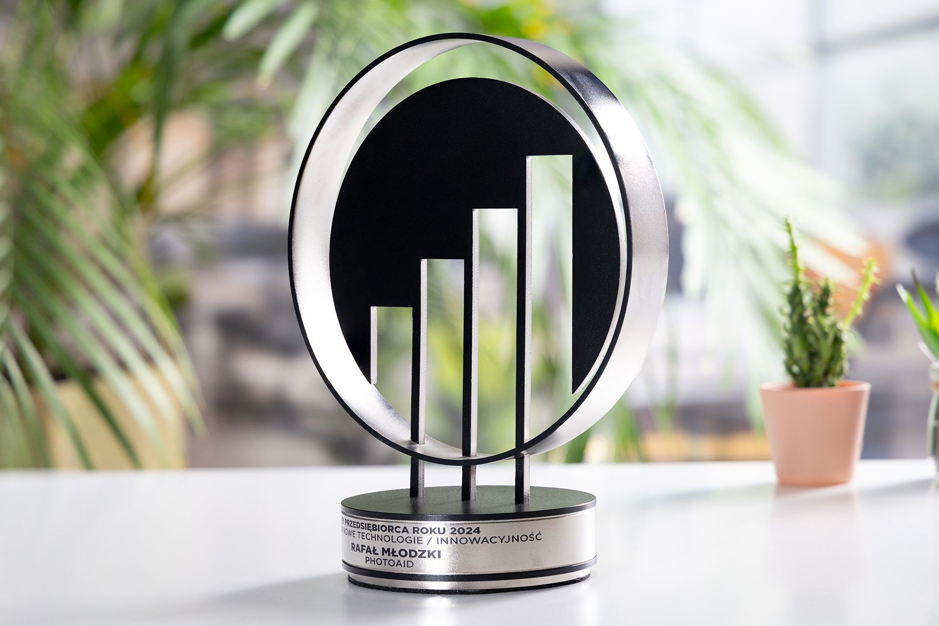 Glasso custom award