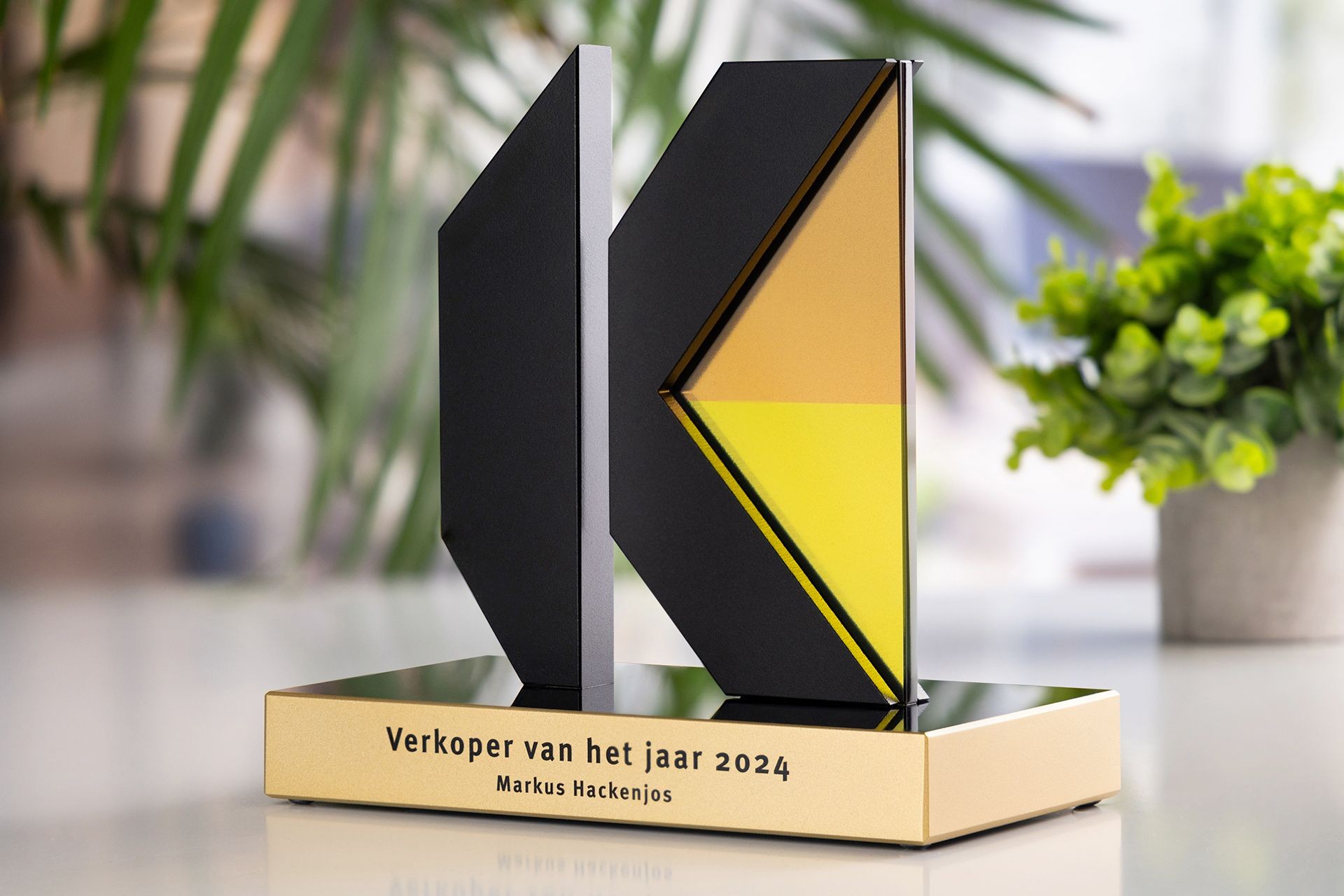 Glasso custom award