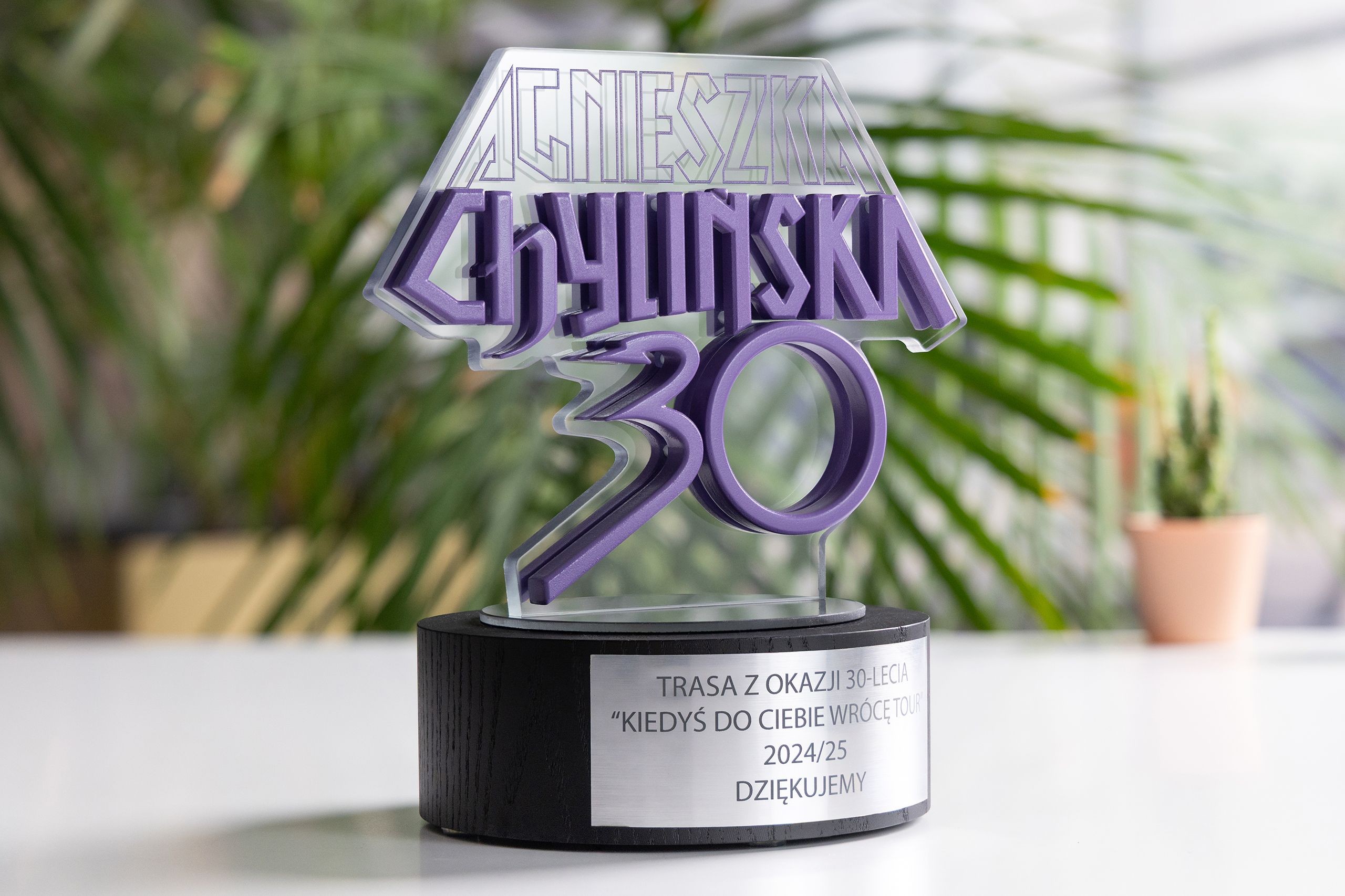 Glasso custom award