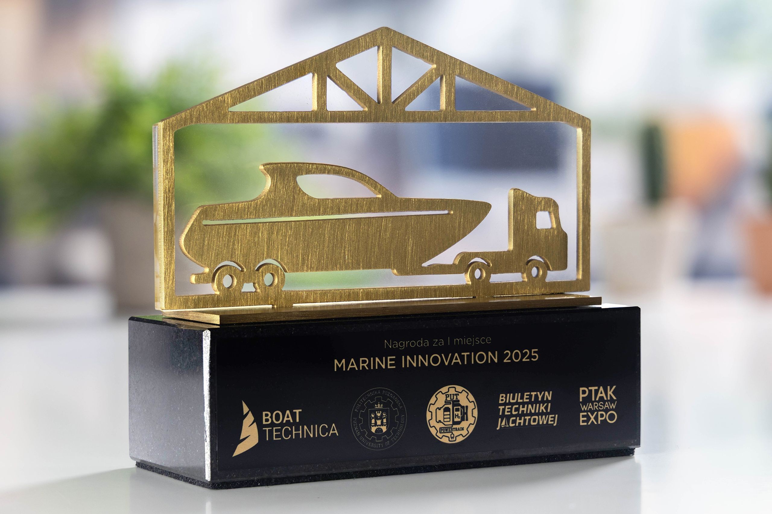 Glasso custom award
