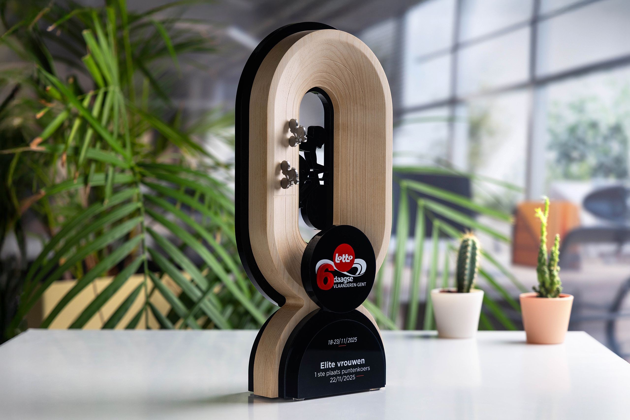 Glasso custom award