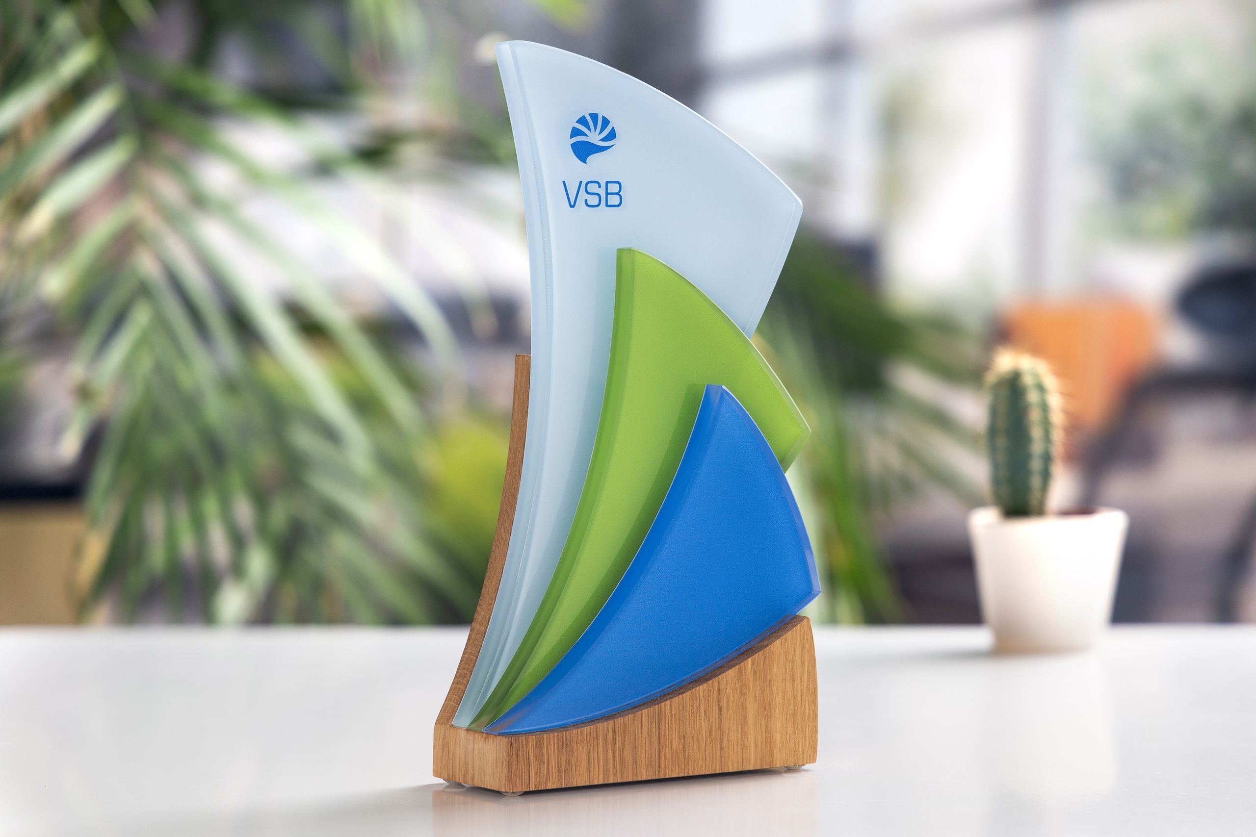 Glasso custom award