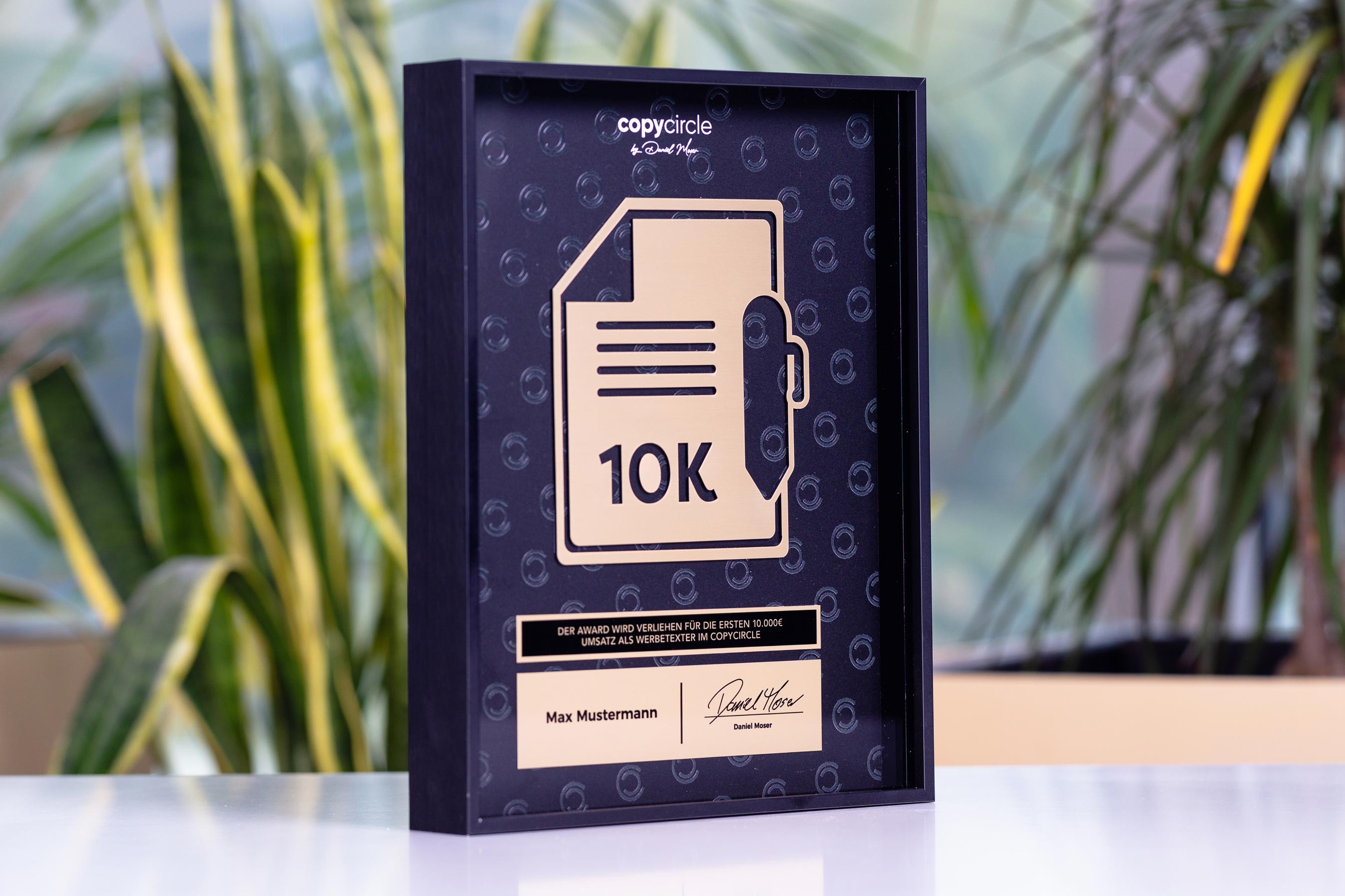 Glasso custom award