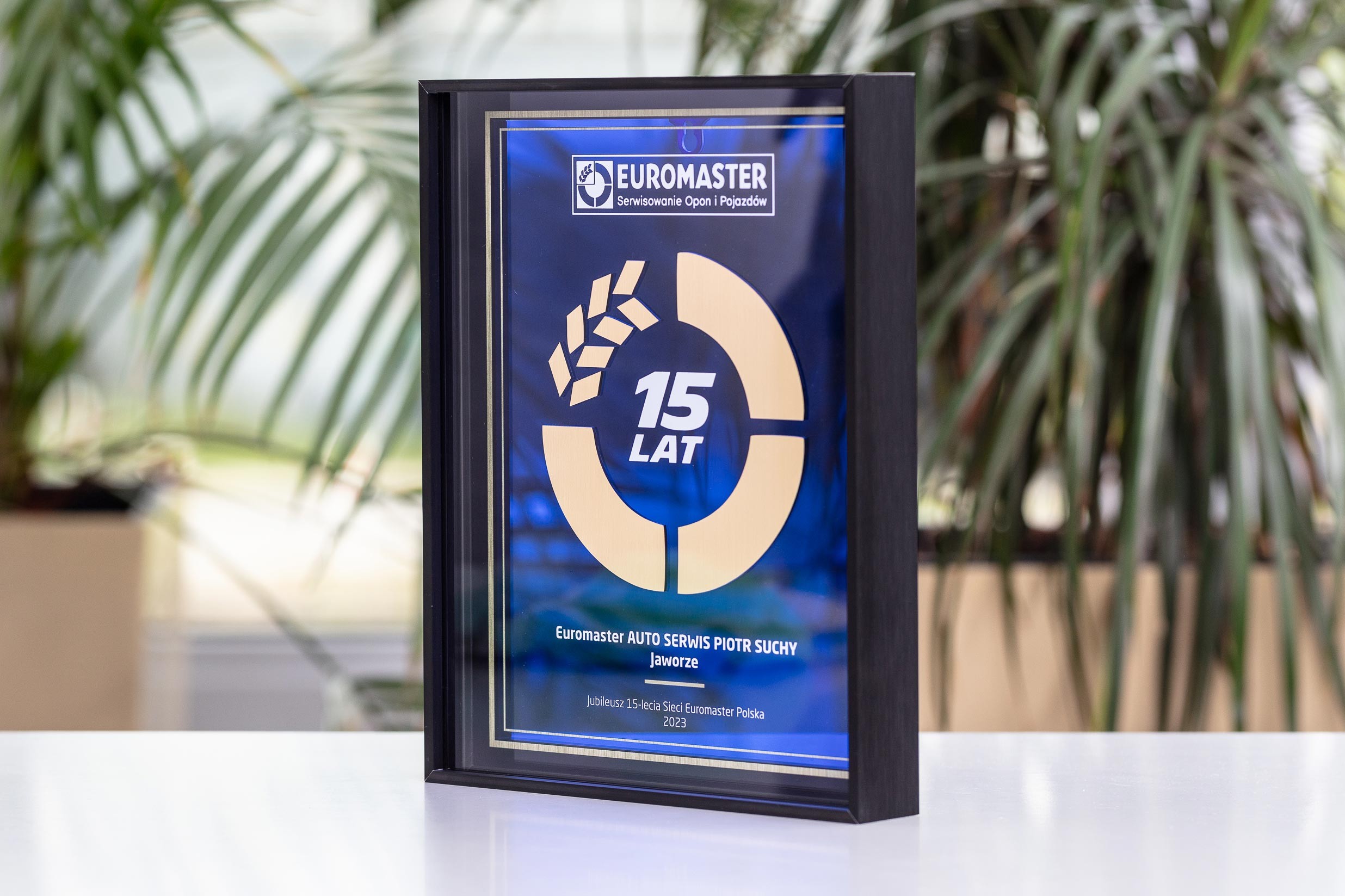 Glasso custom award