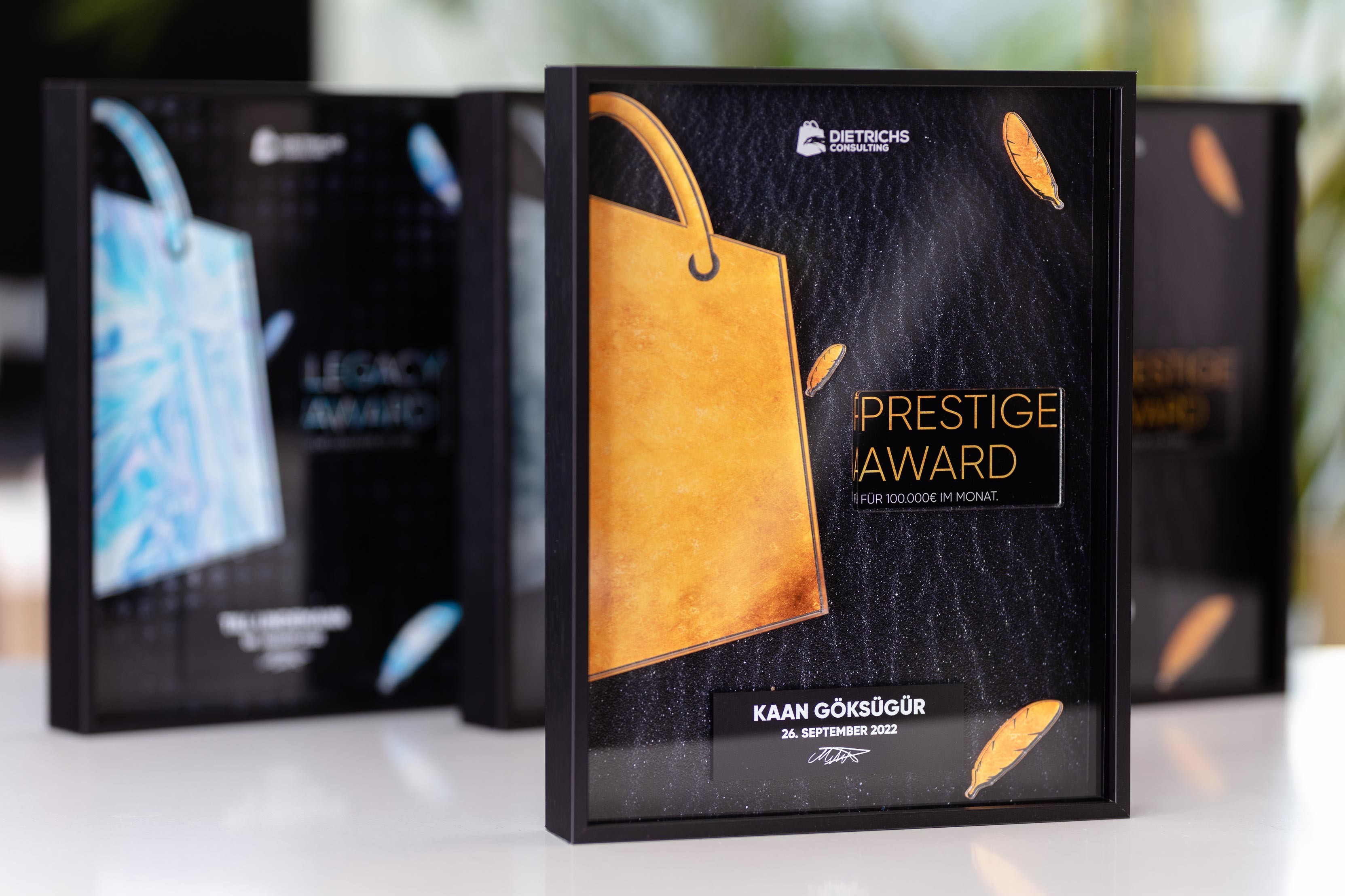 Glasso custom award
