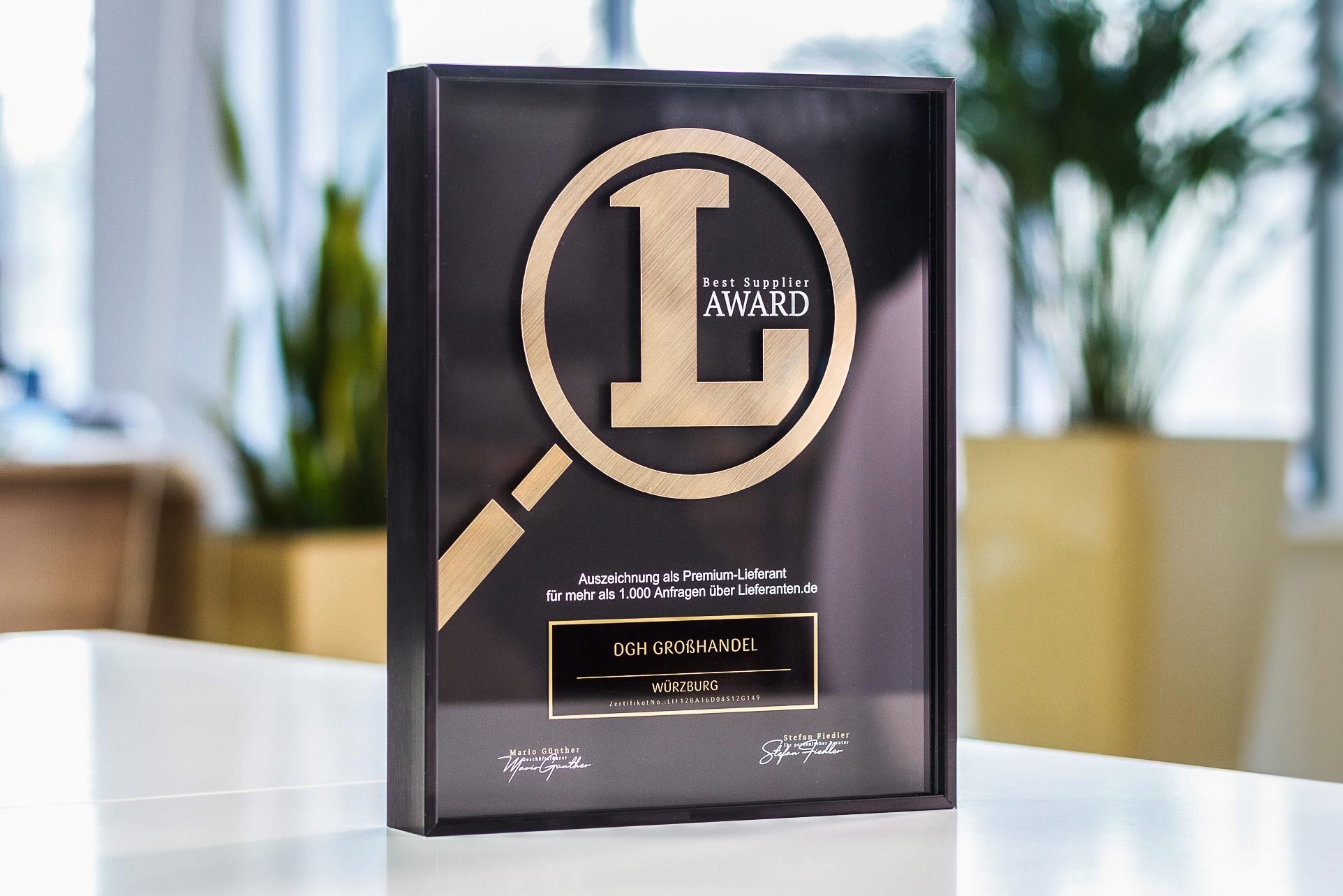 Glasso custom award