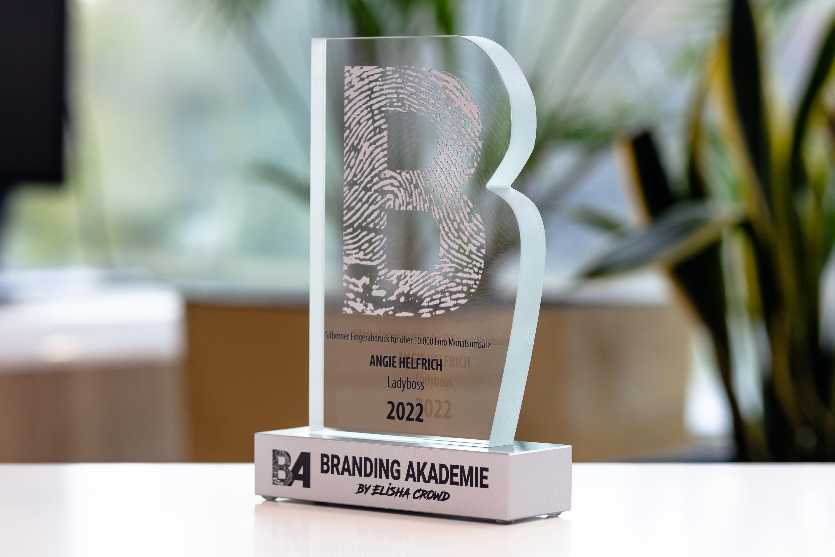 Glasso custom award