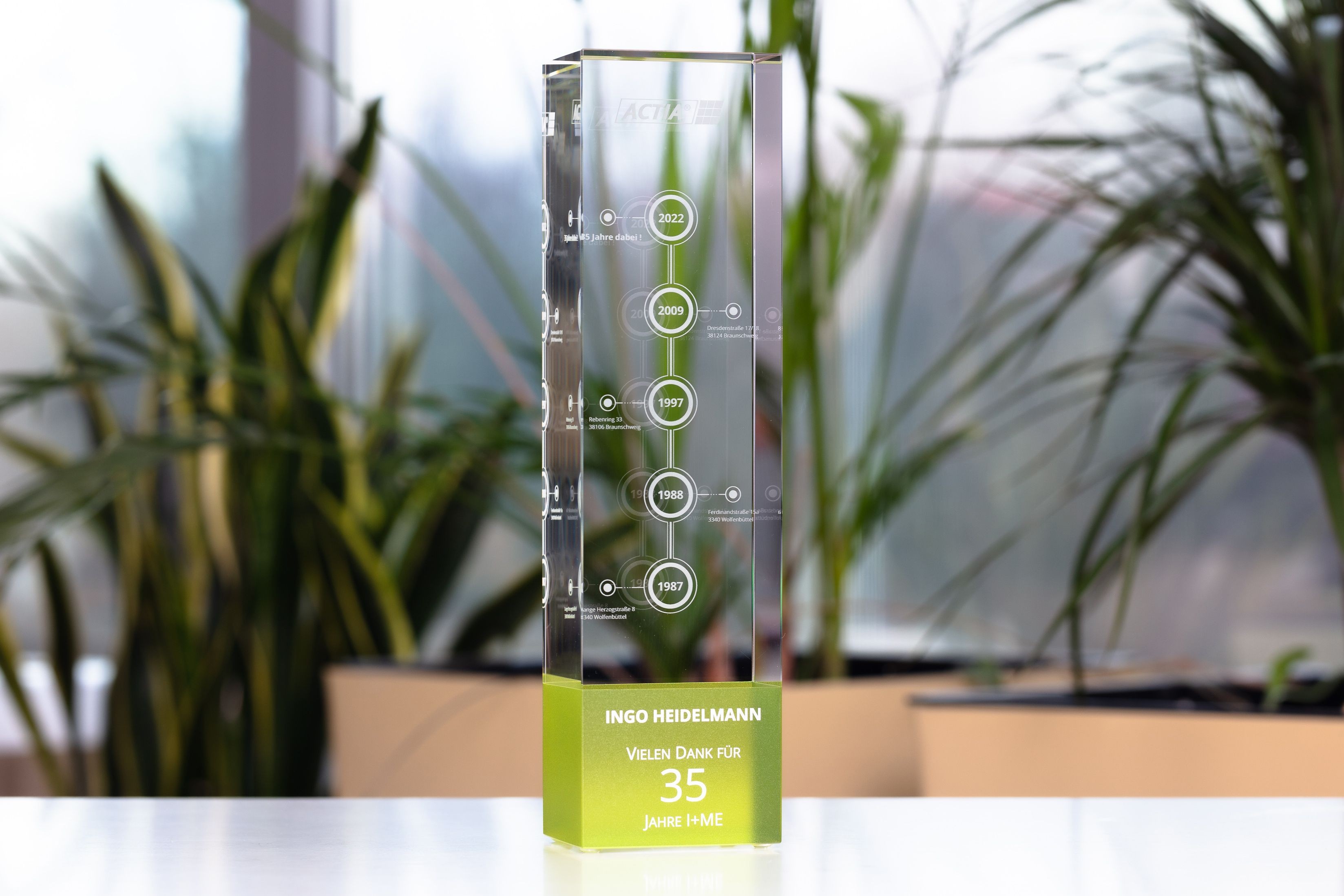 Glasso custom award