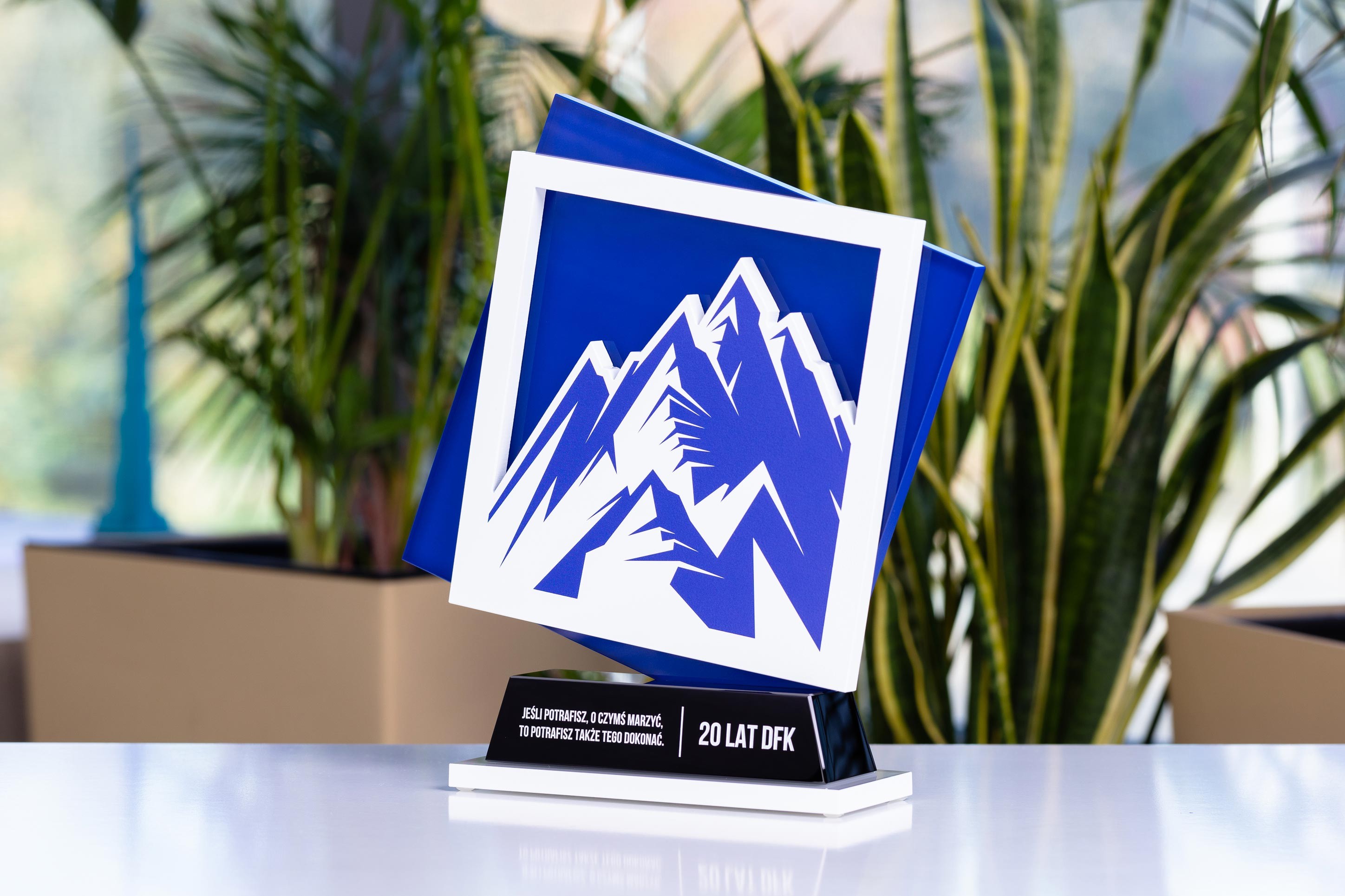 Glasso custom award