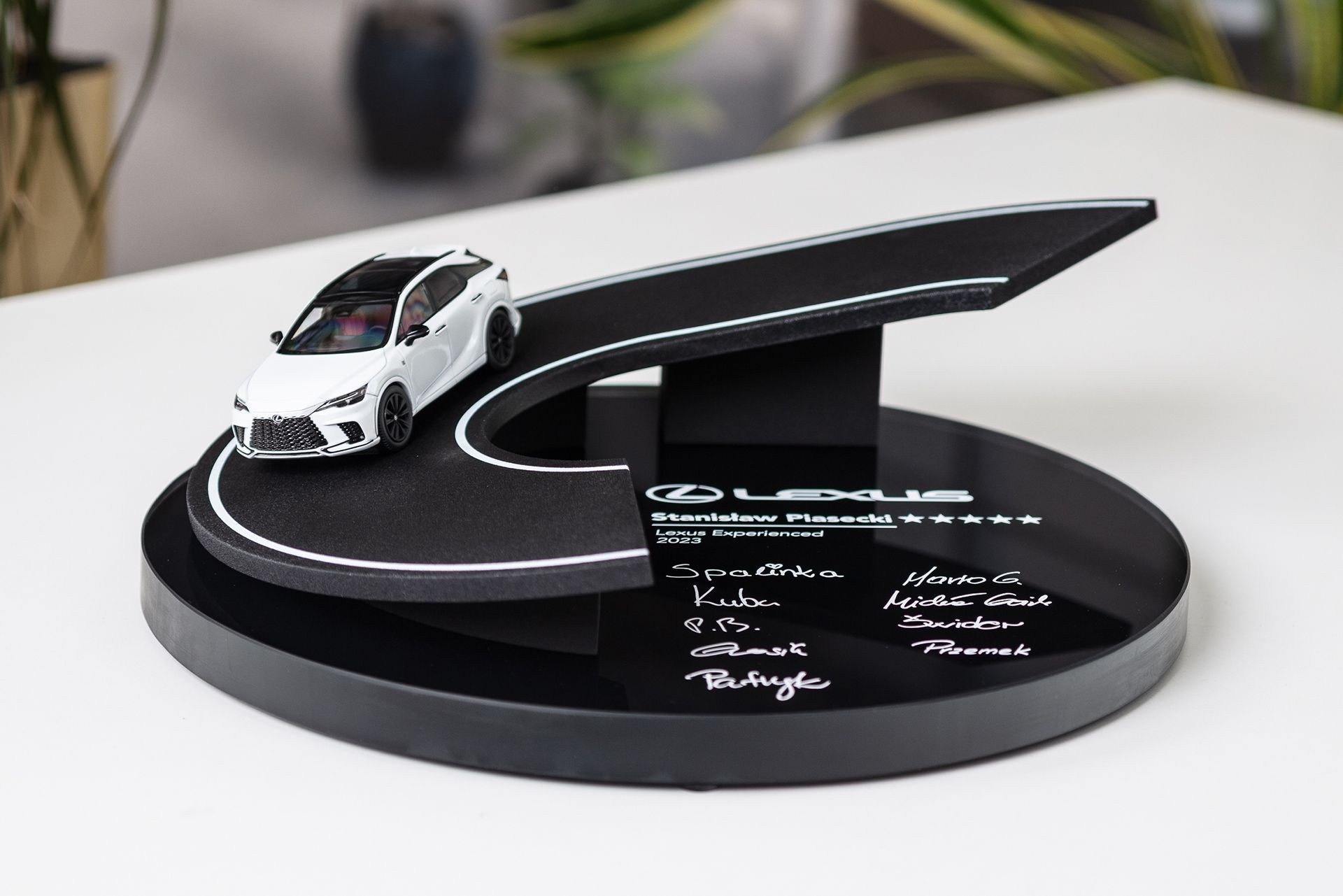 Glasso custom award