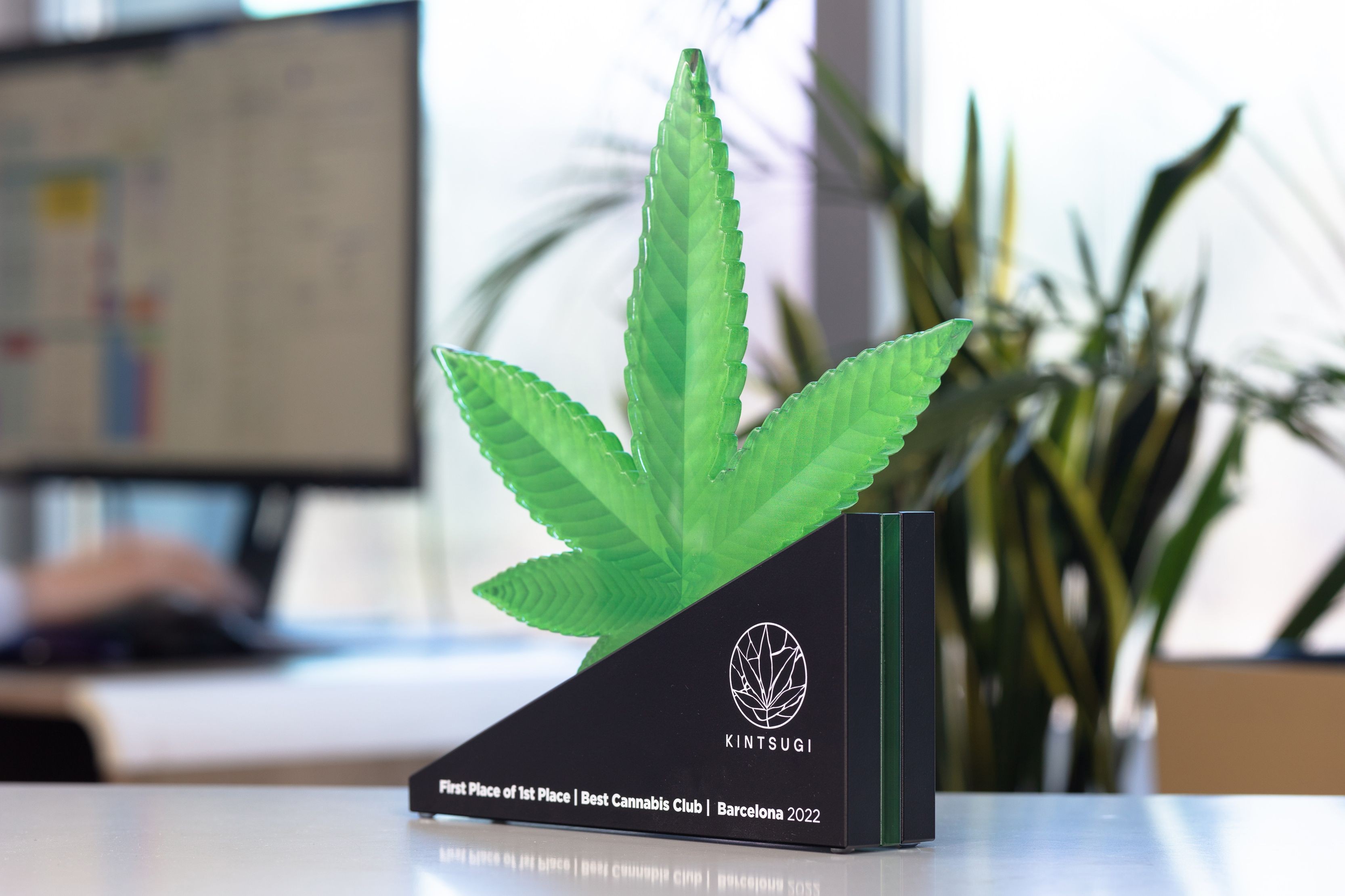 Glasso custom award