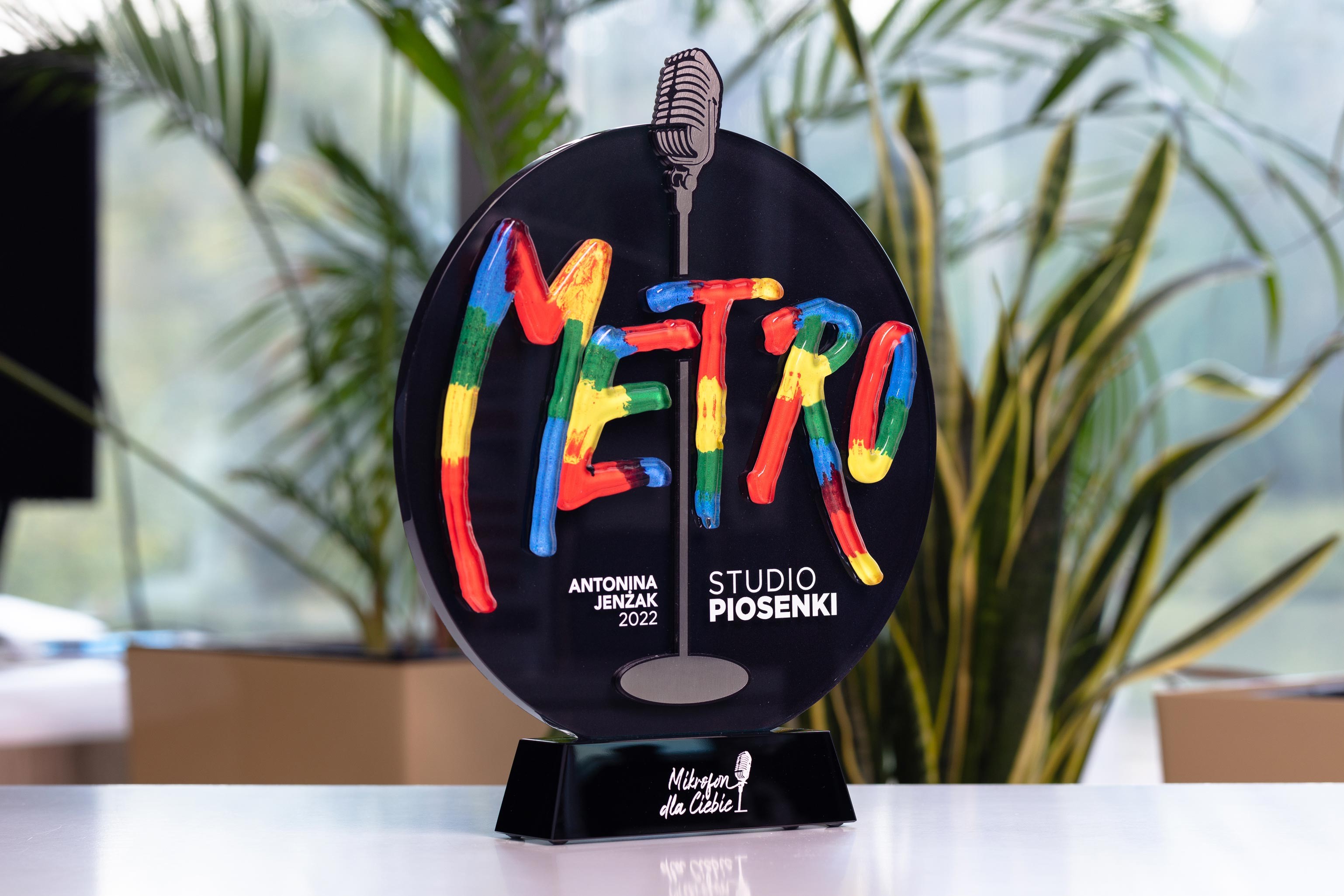 Glasso custom award