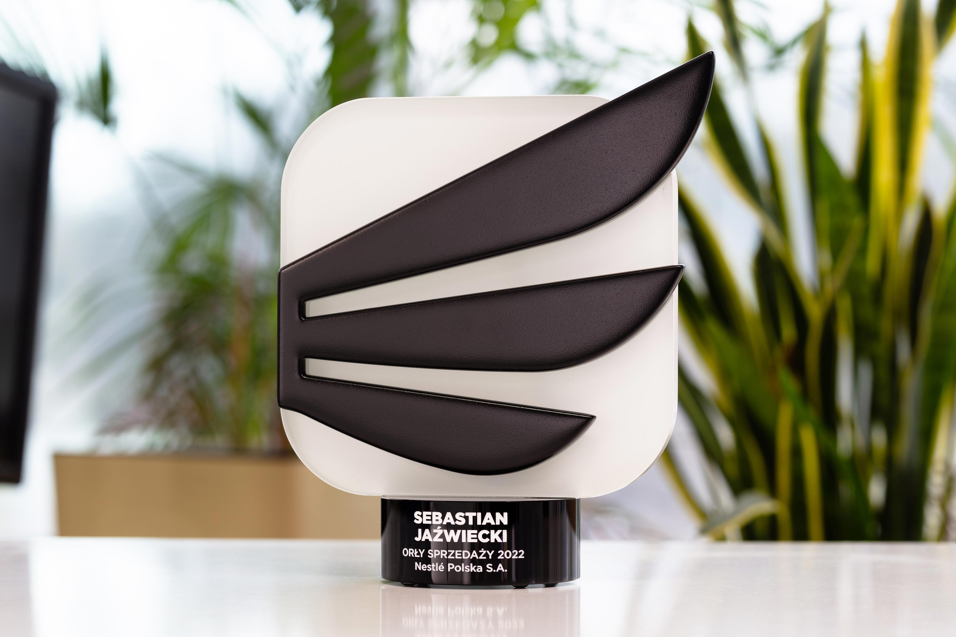 Glasso custom award