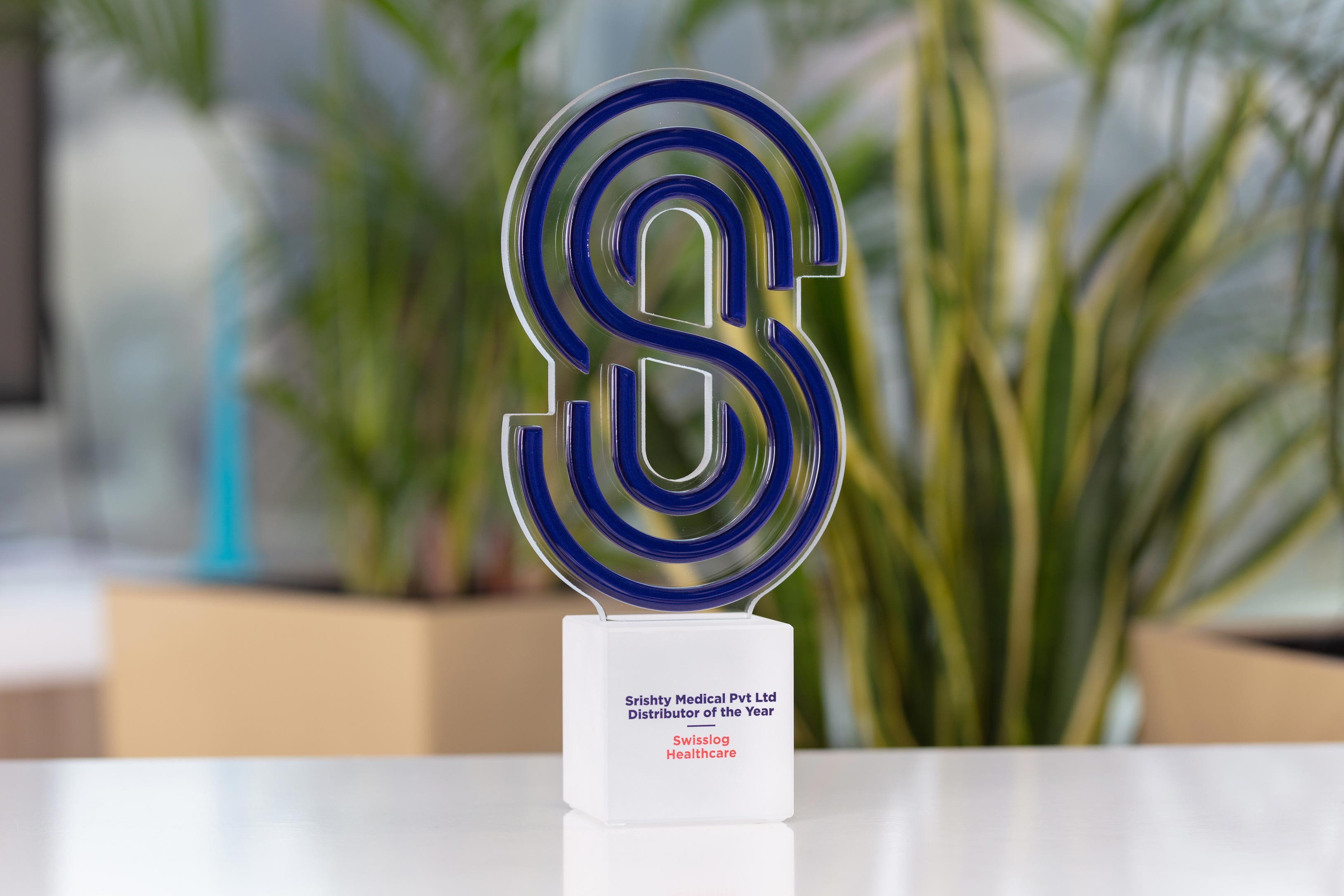 Glasso custom award