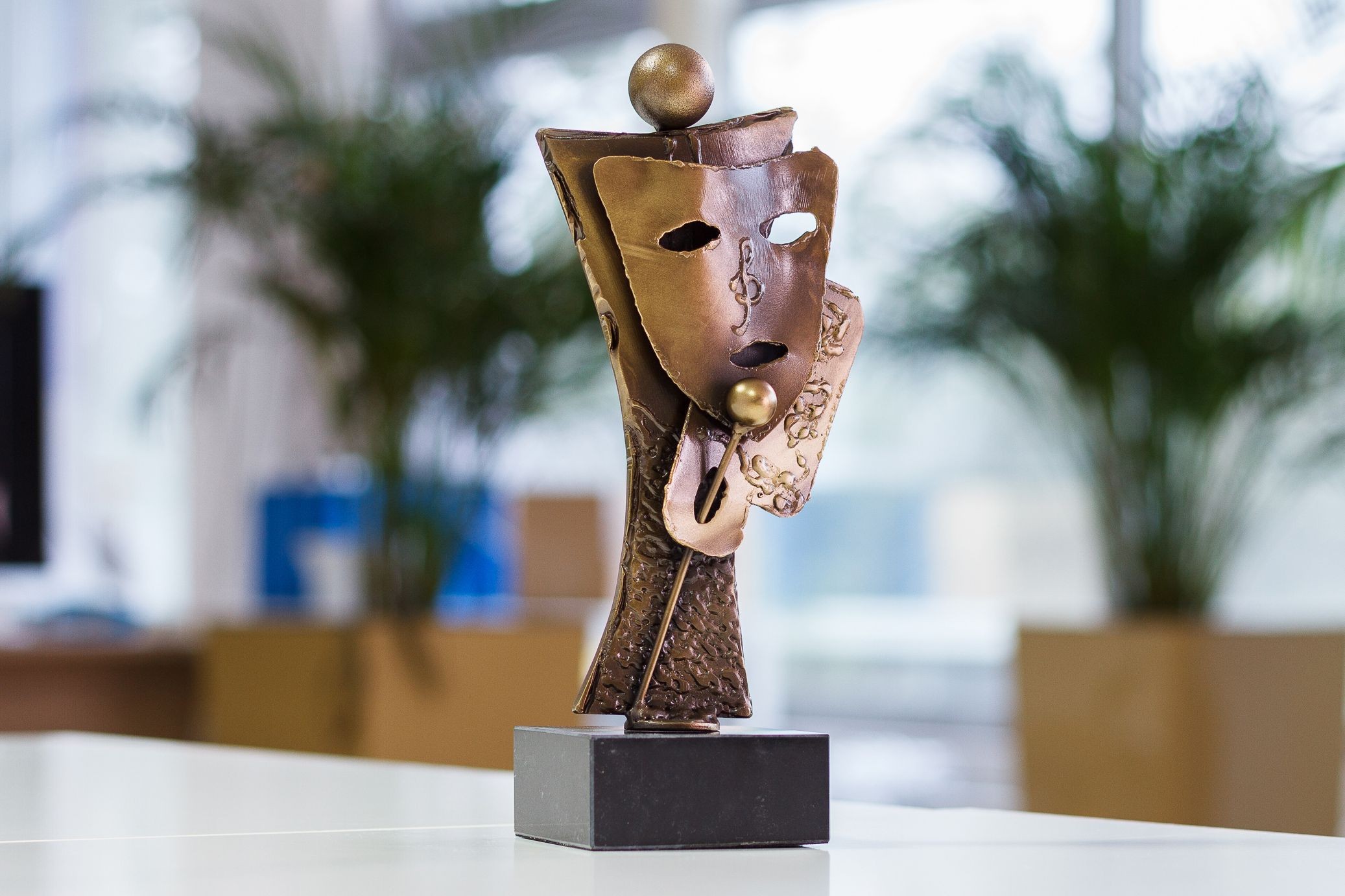 Glasso custom award