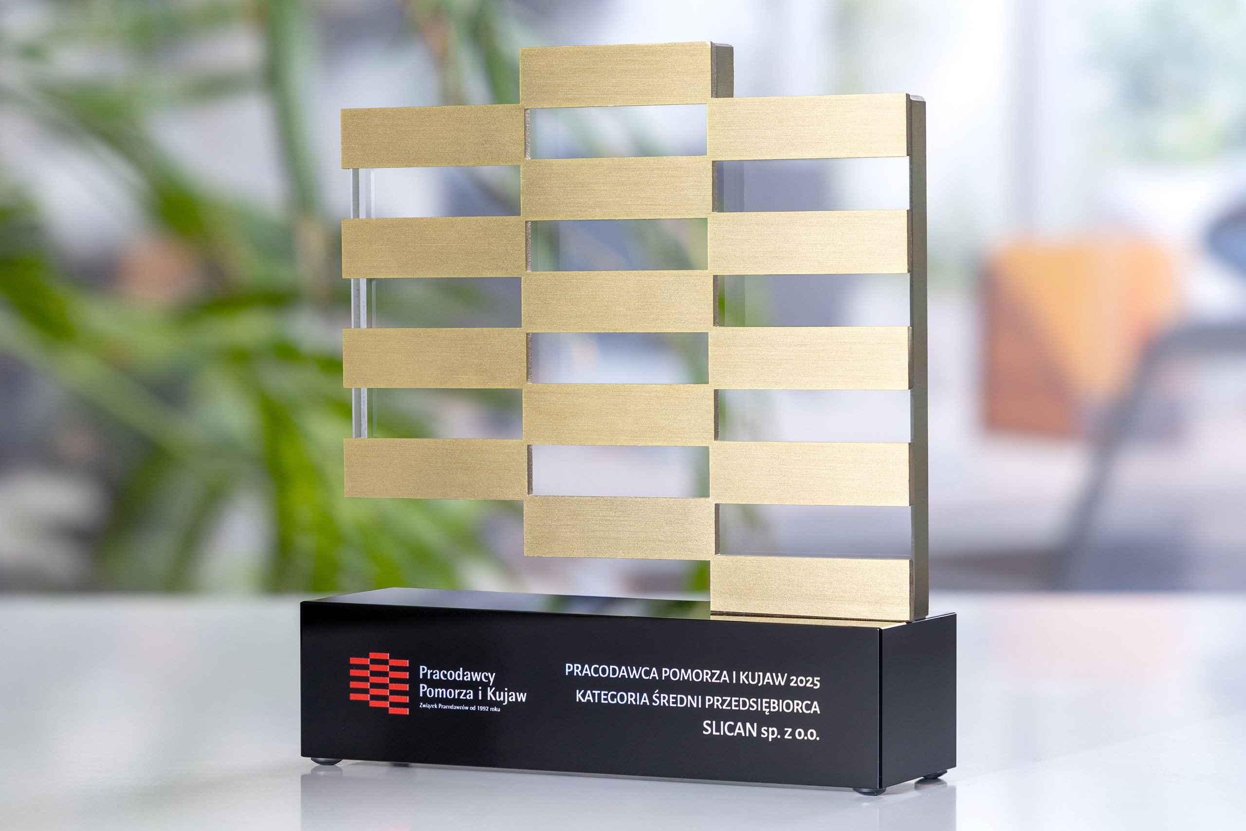 Glasso custom award