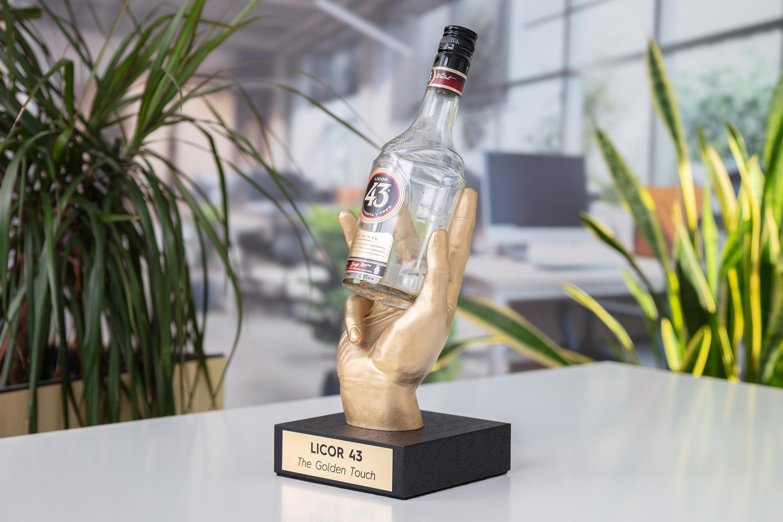 Glasso custom award