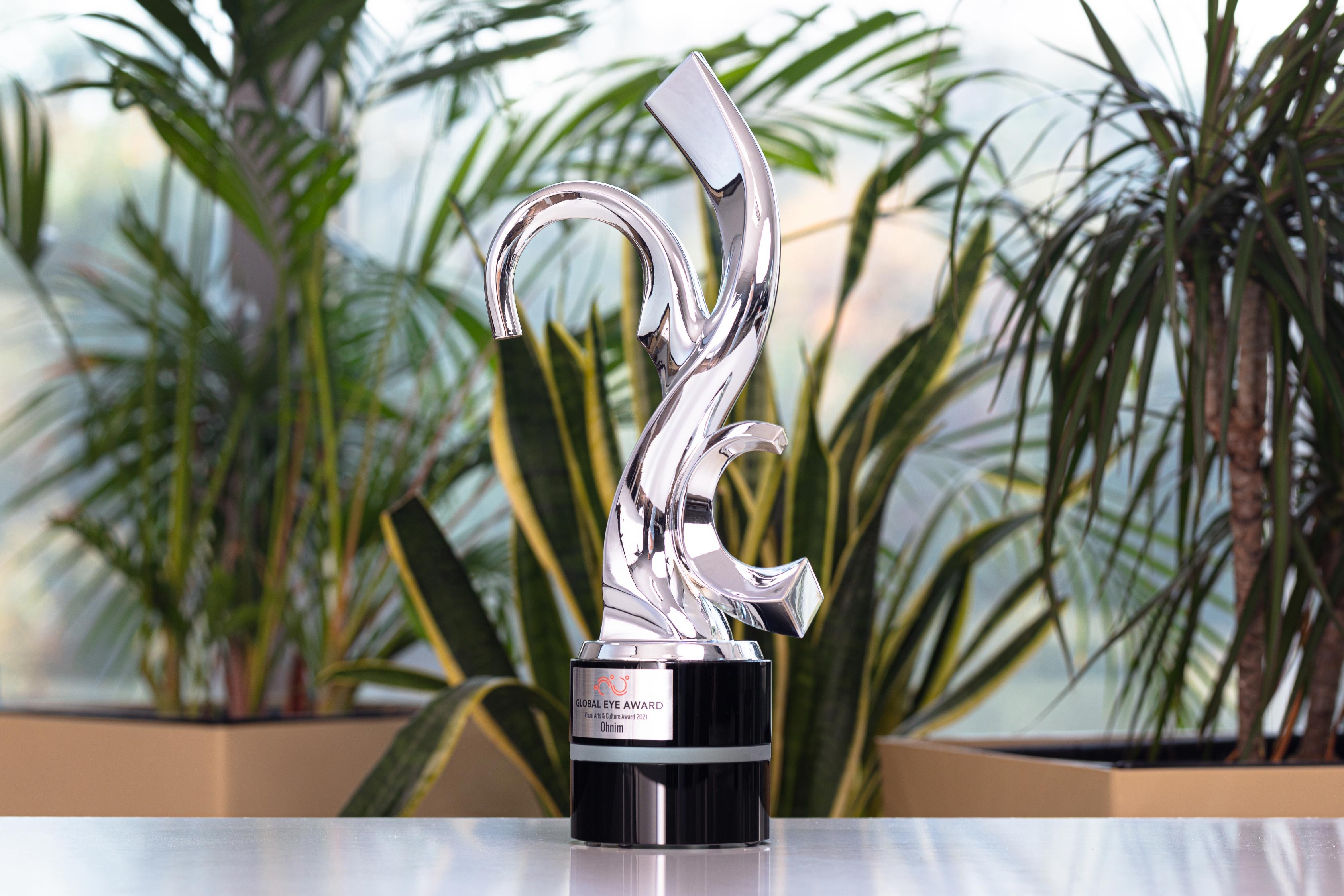 Glasso custom award