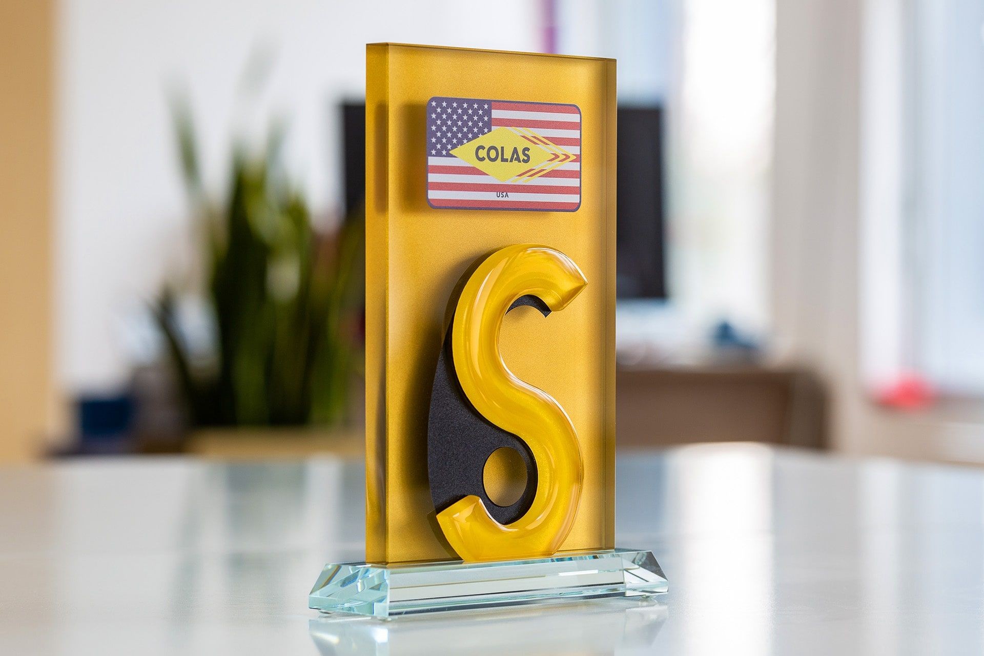 statuetka szklo COLAS glasso