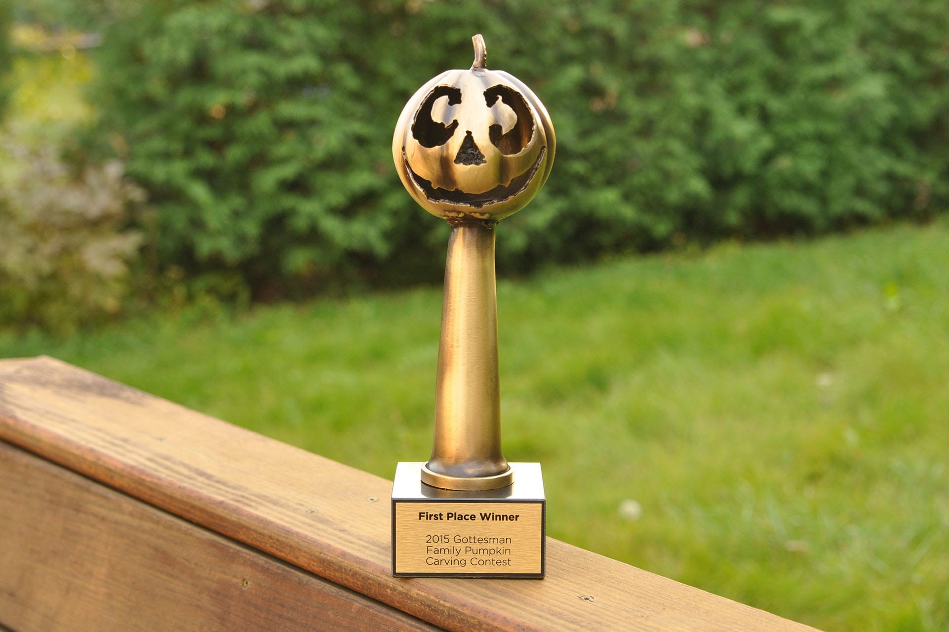 statuetka szklo Gottesman glasso